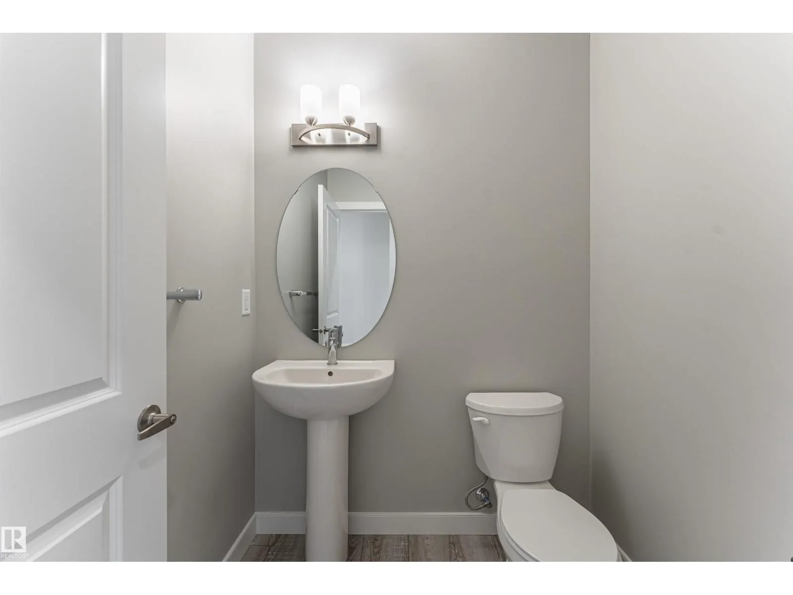 20512 22 AV NW