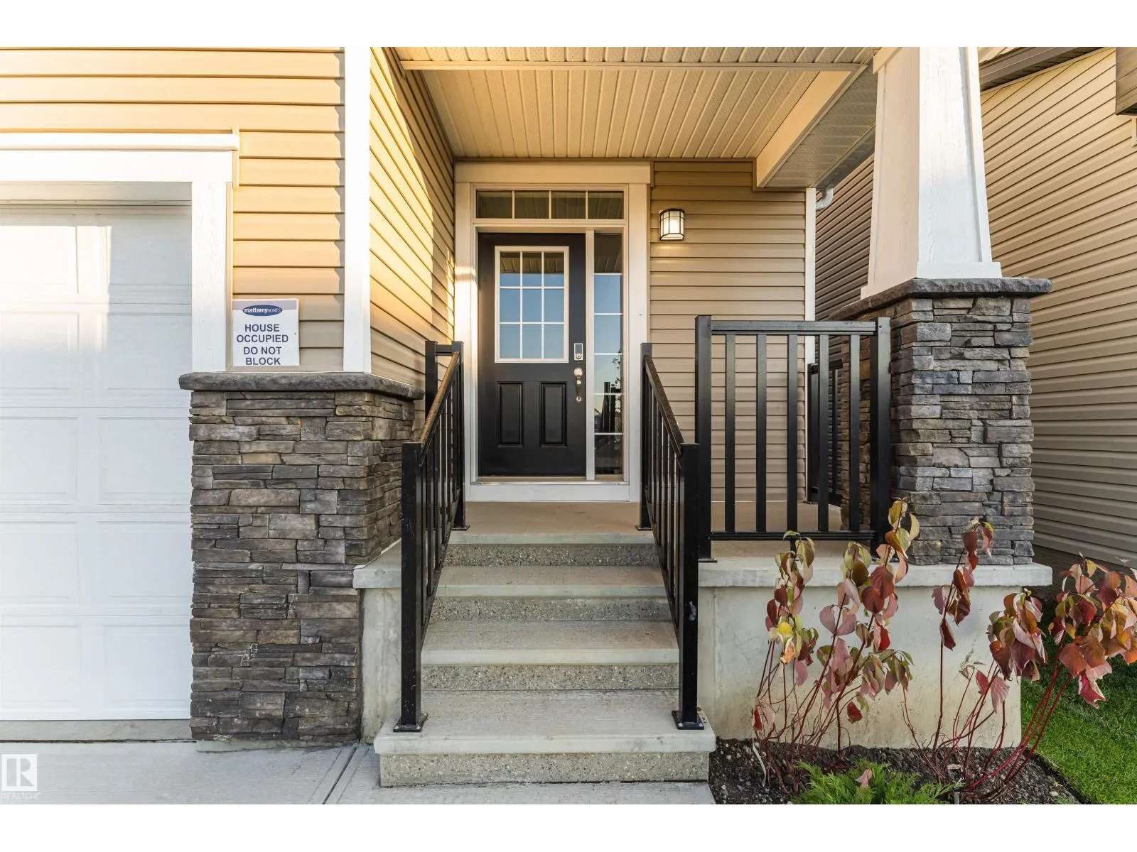 20512 22 AV NW