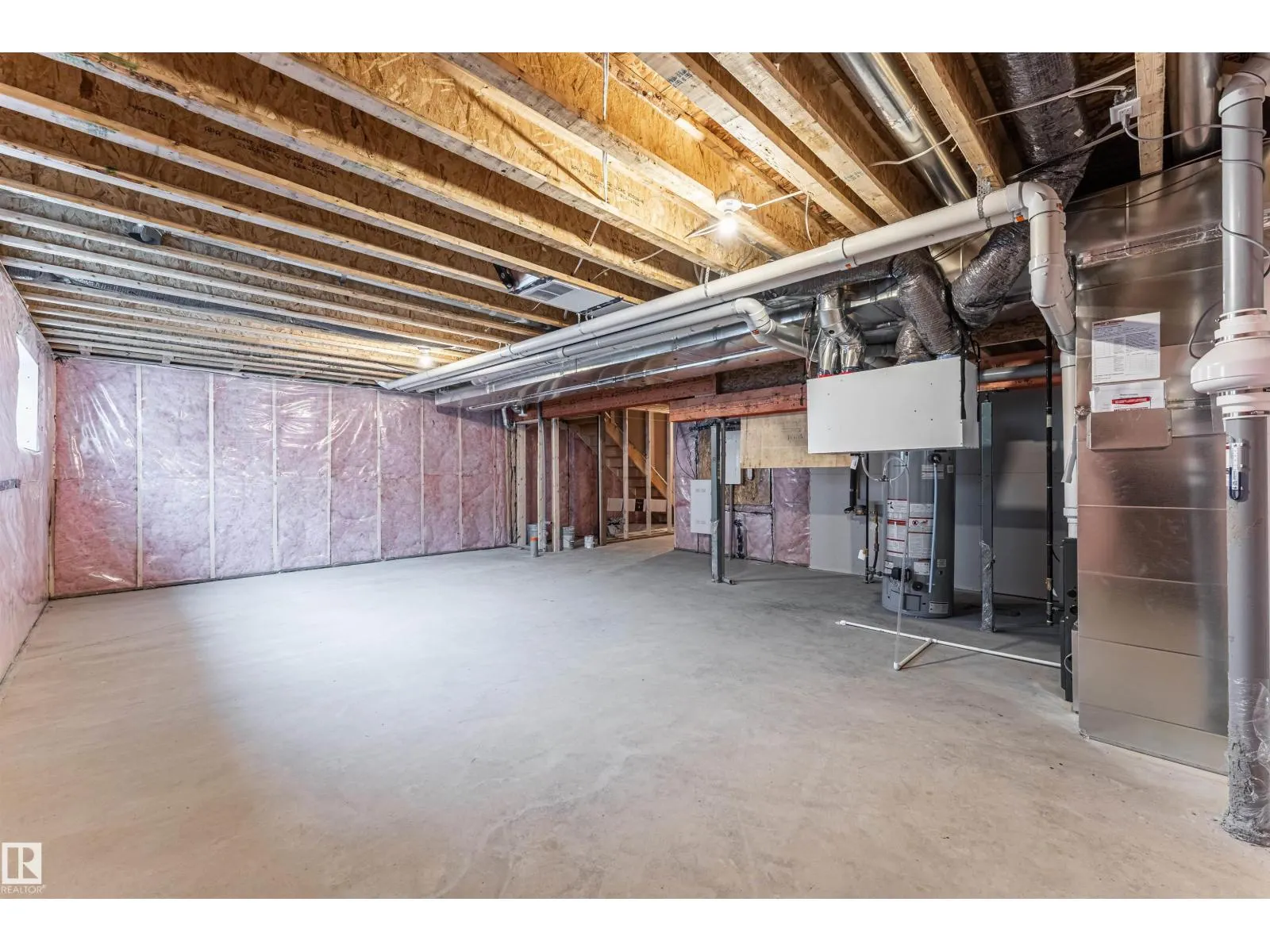 20512 22 AV NW