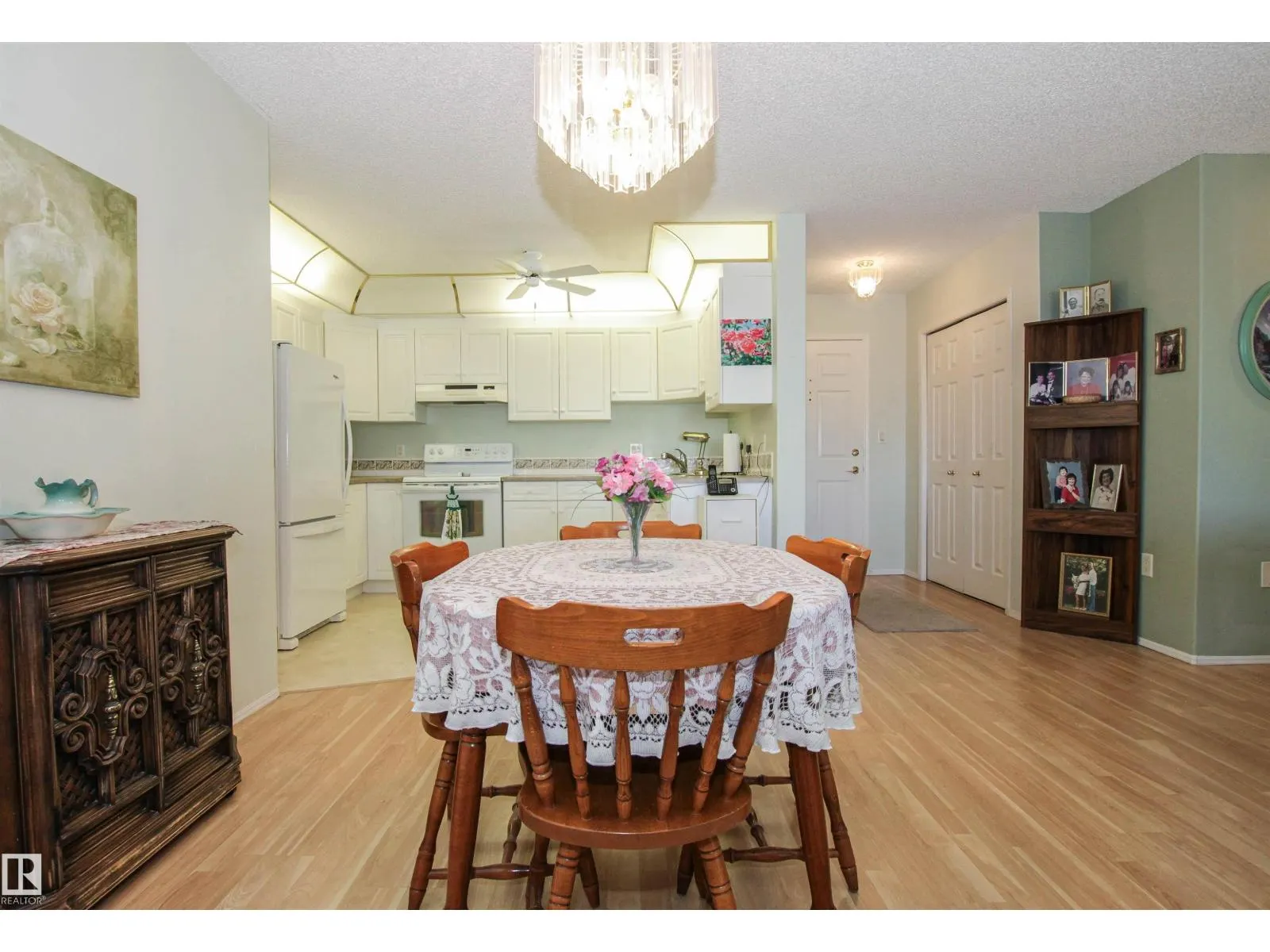#404 69 CRYSTAL LN