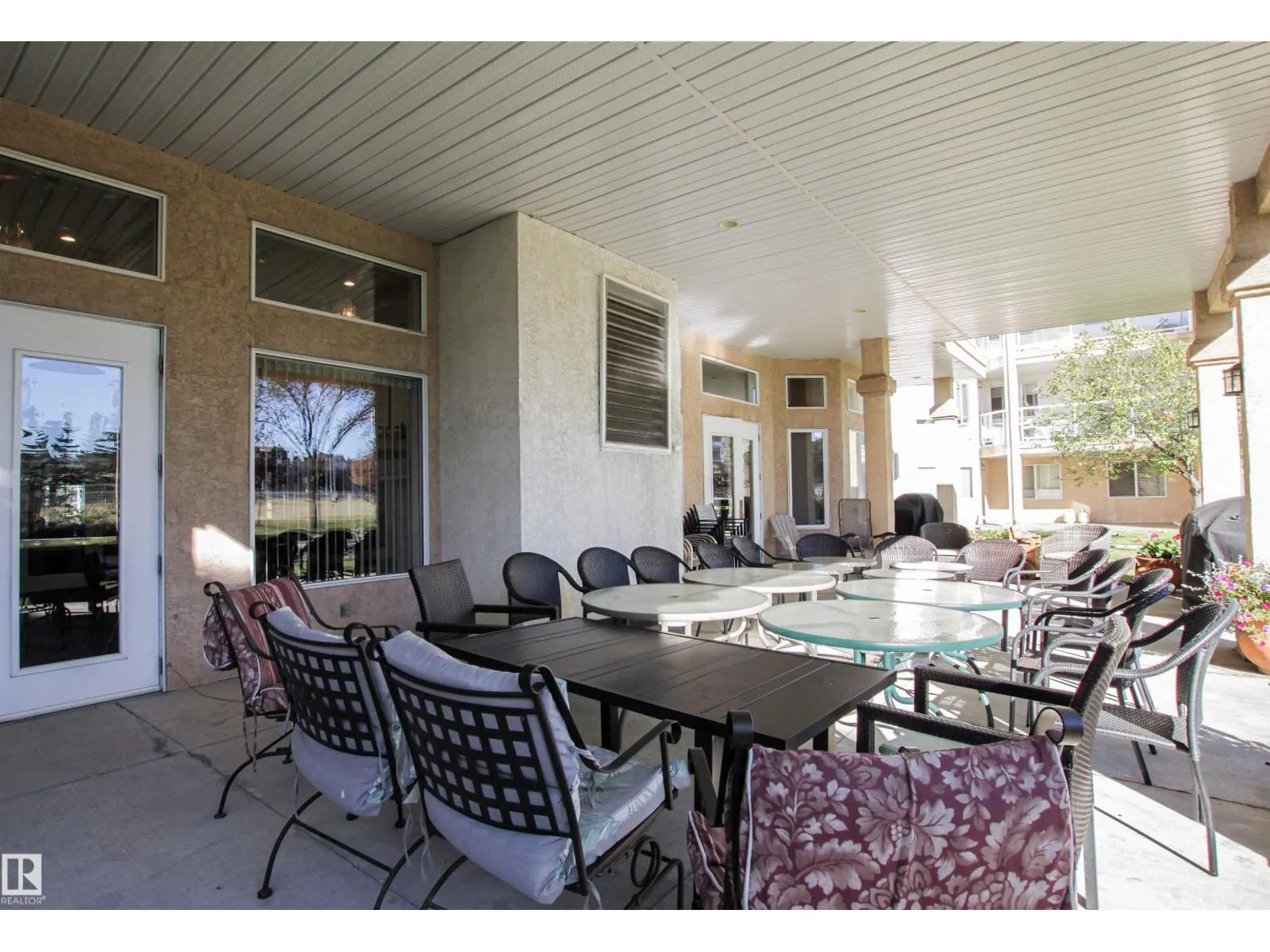 #404 69 CRYSTAL LN