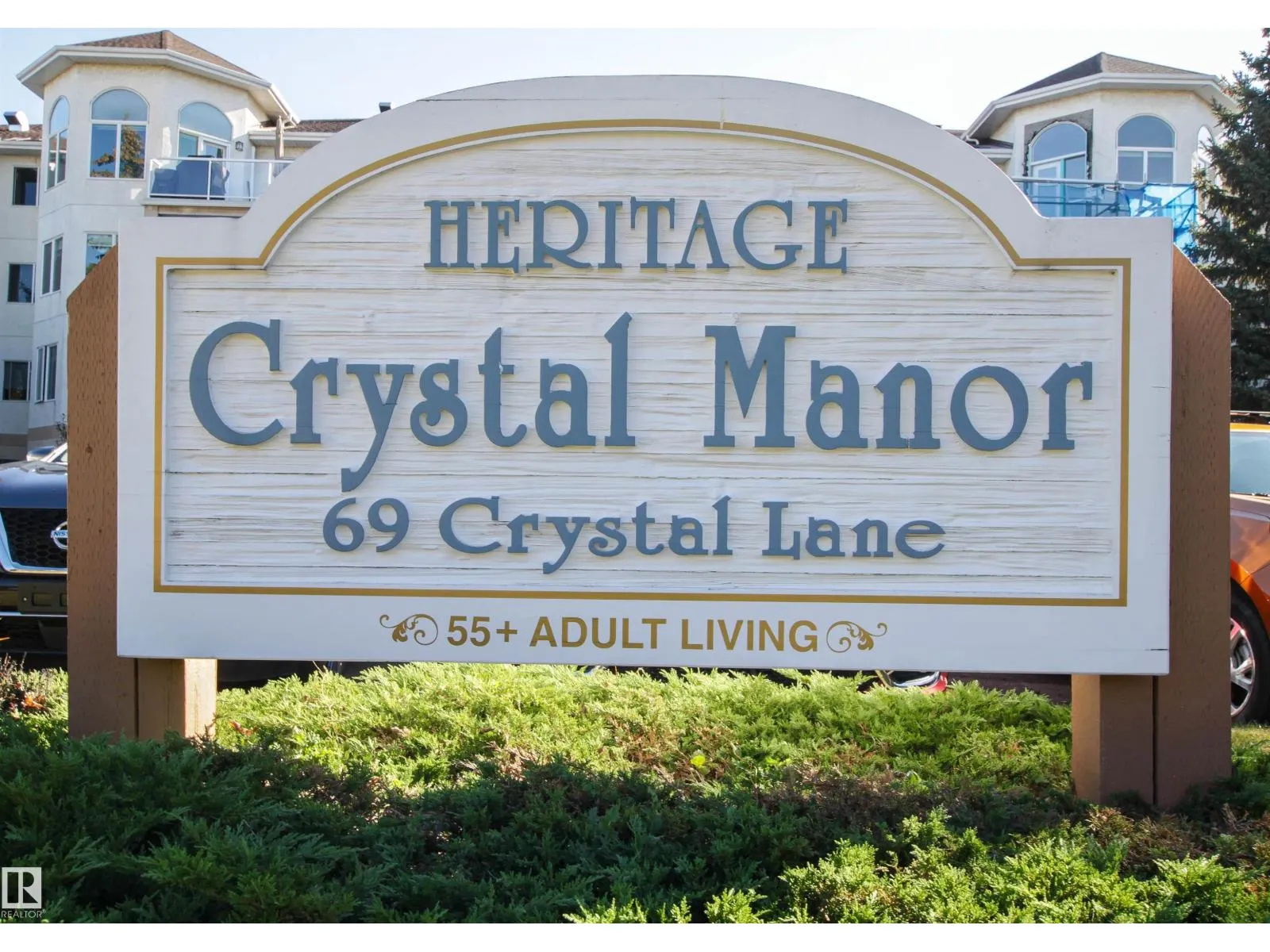 #404 69 CRYSTAL LN