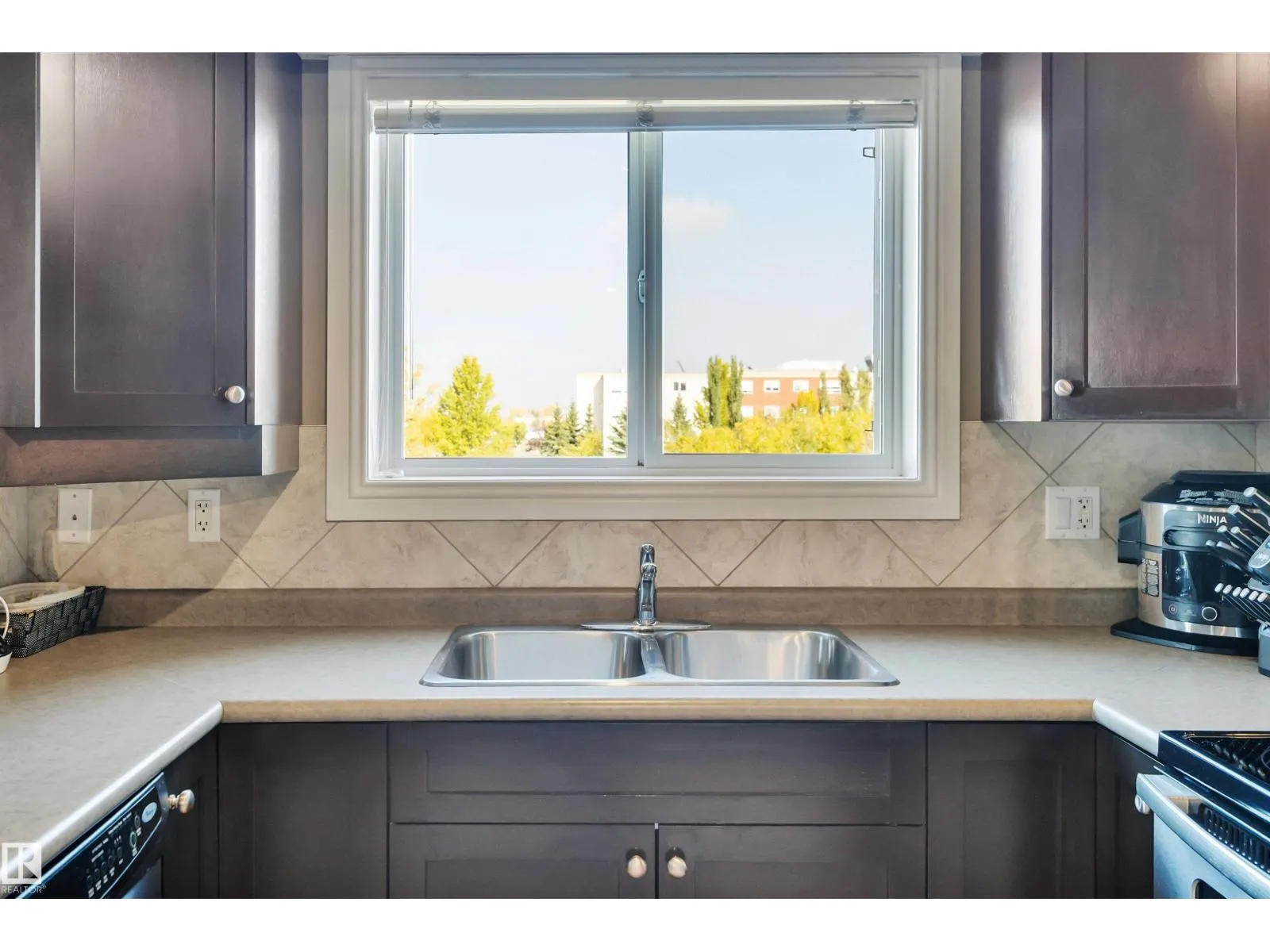 #305 14608 125 ST NW