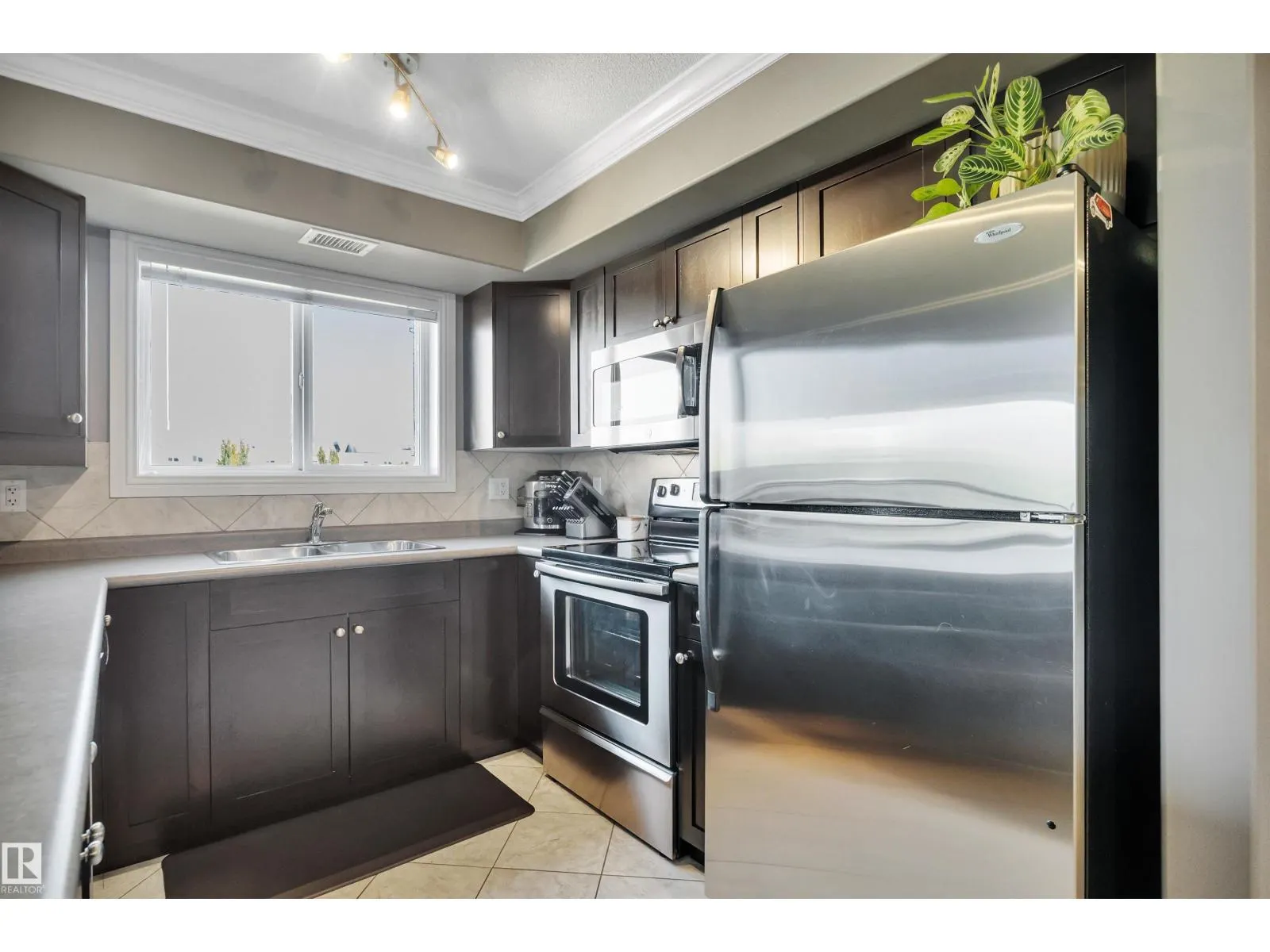 #305 14608 125 ST NW