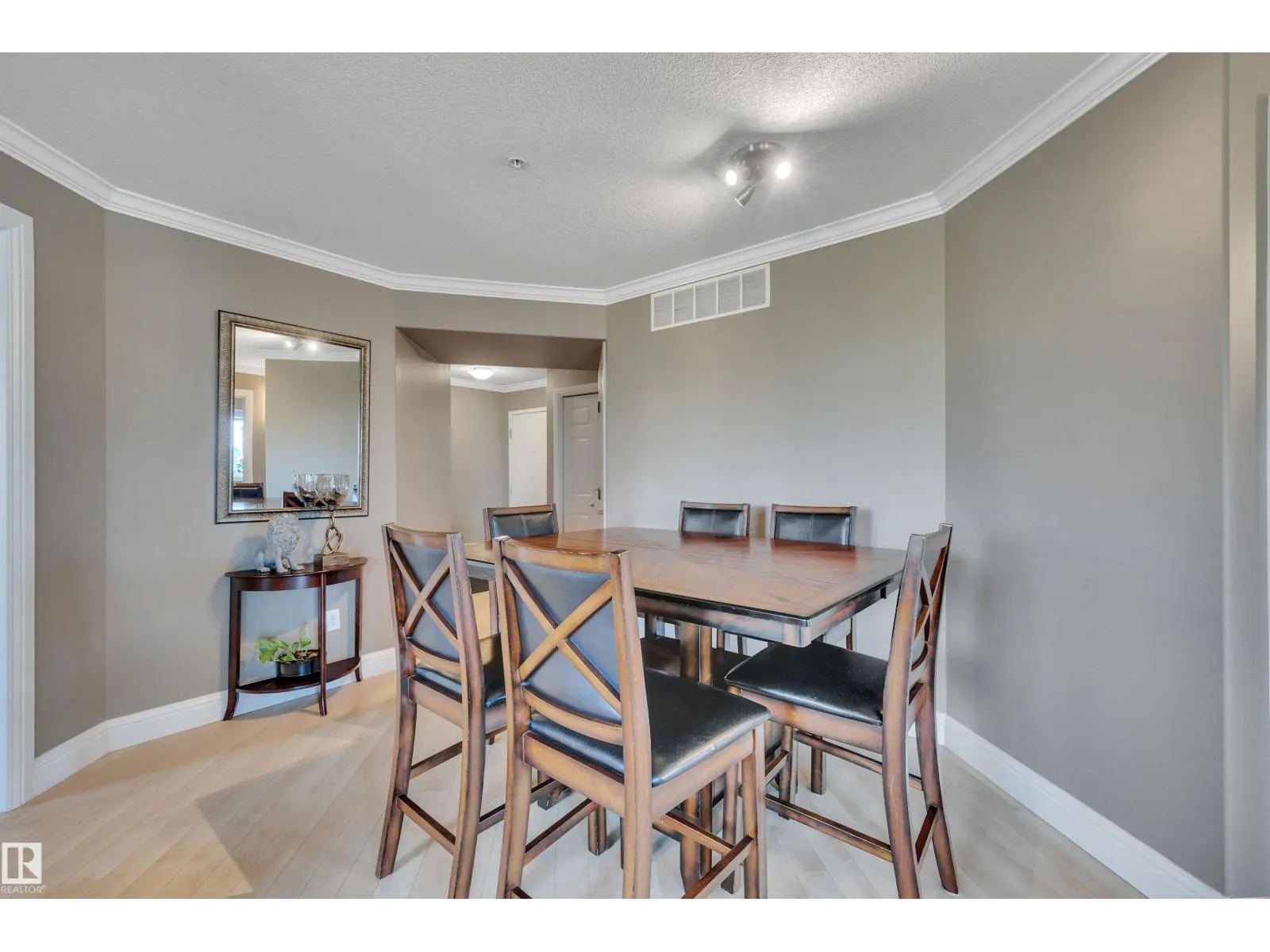 #305 14608 125 ST NW