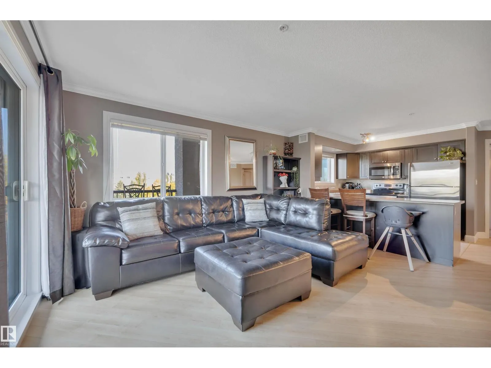 #305 14608 125 ST NW