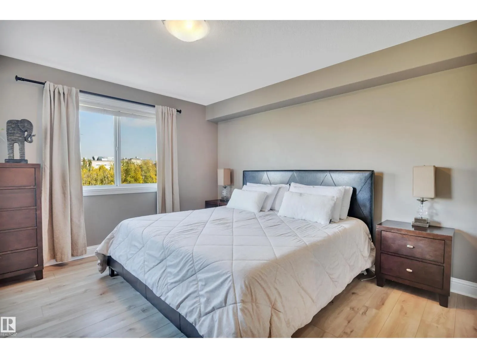 #305 14608 125 ST NW