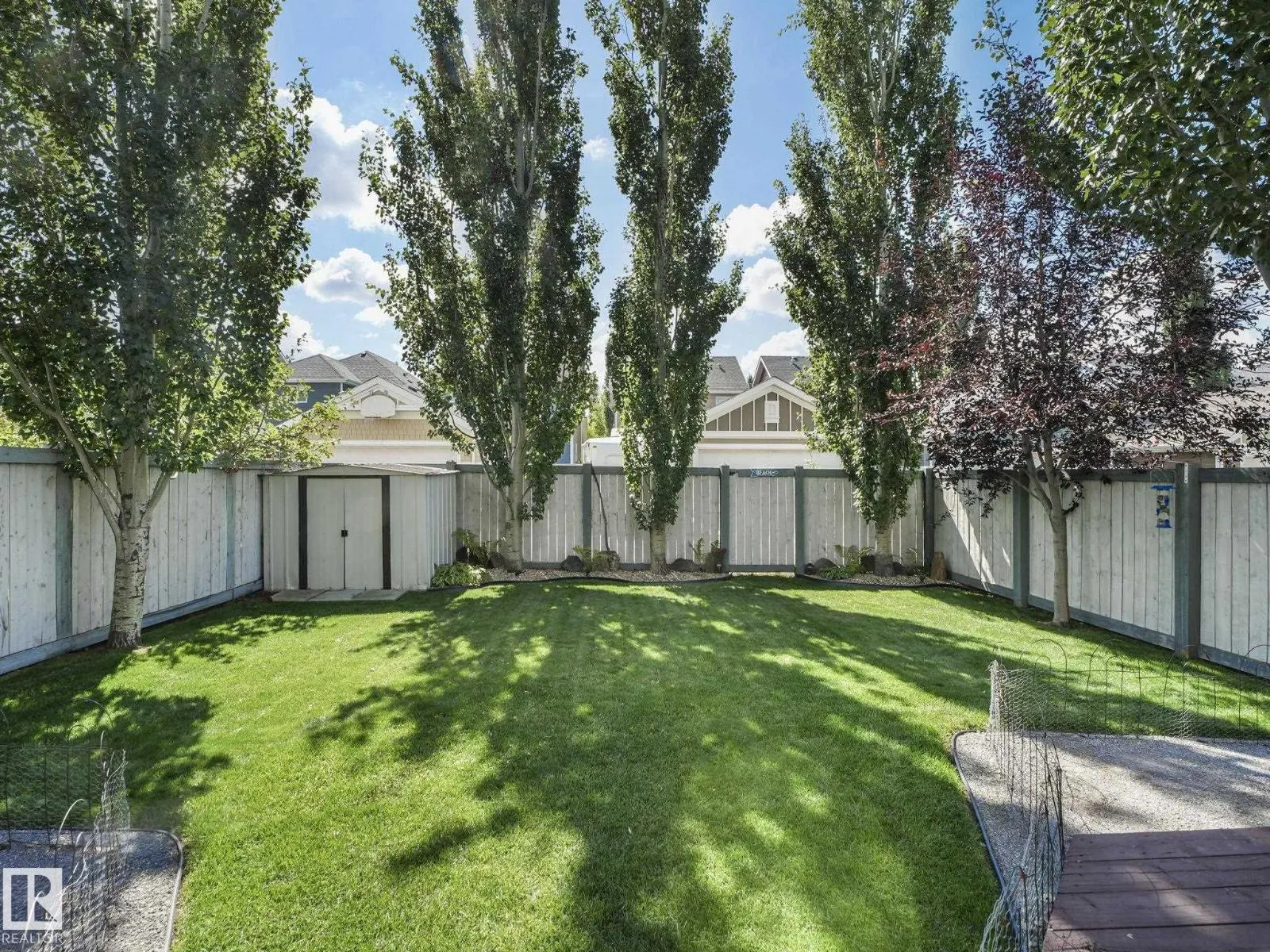 8103 16A AV SW