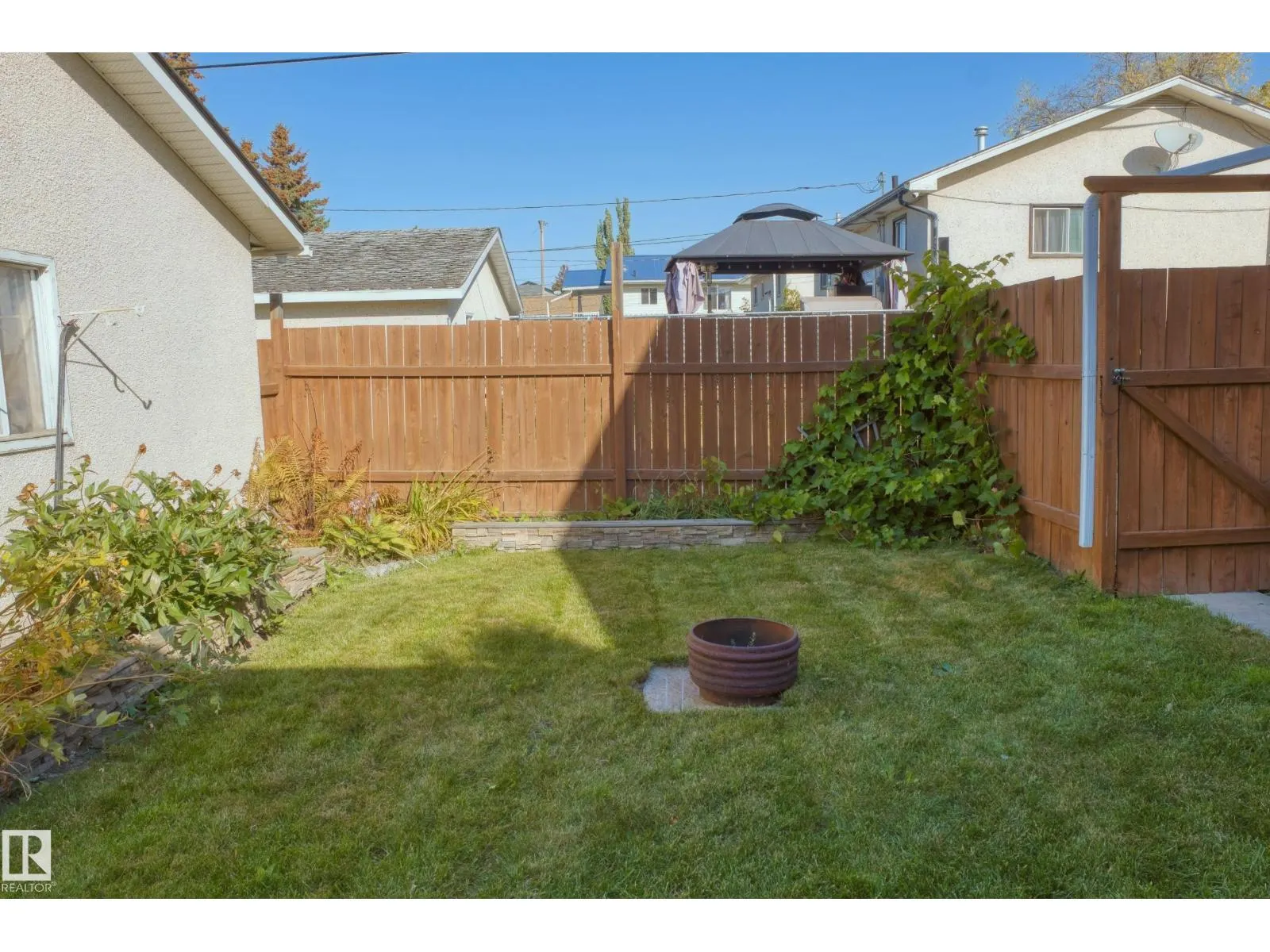 5226 43 ST