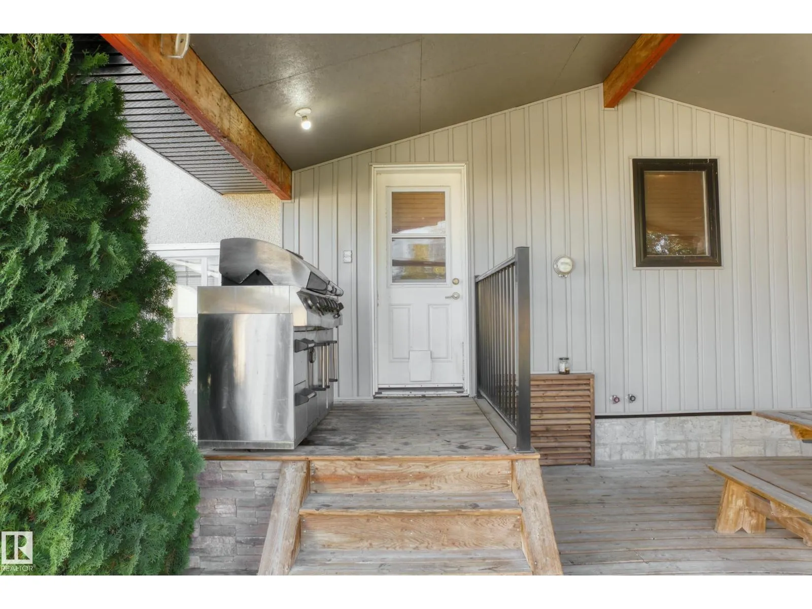 5226 43 ST