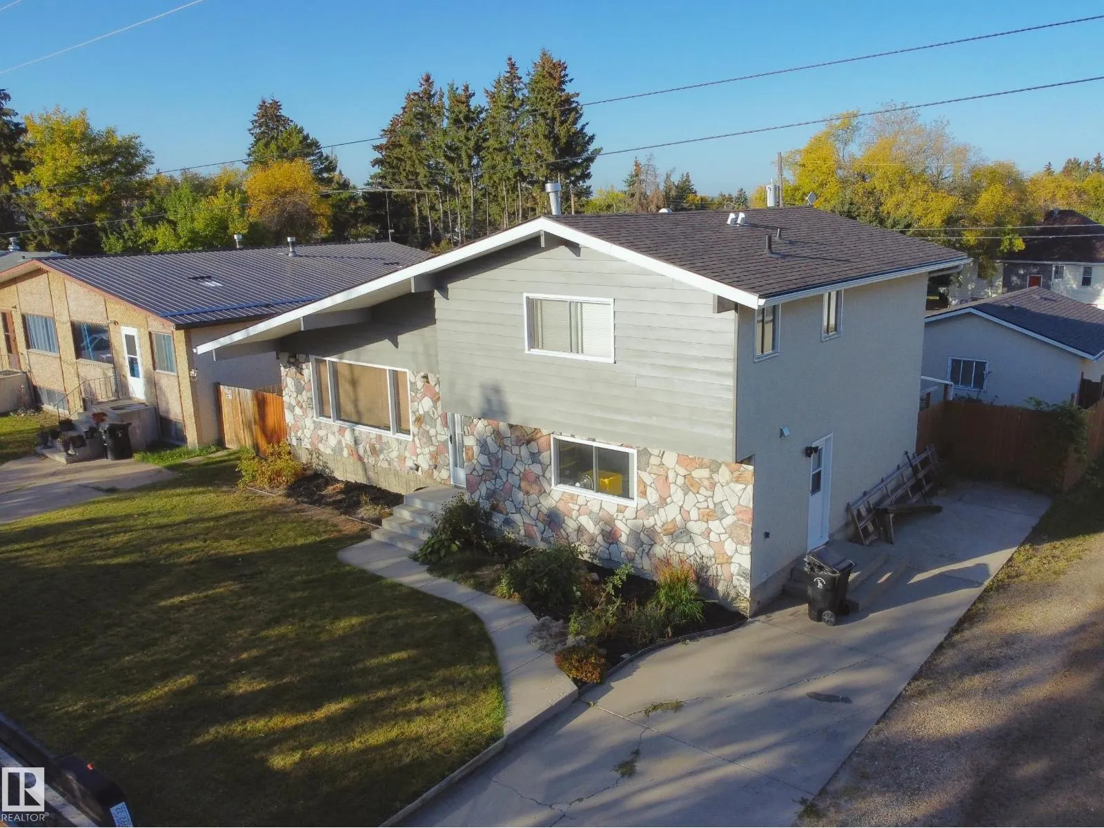 5226 43 ST