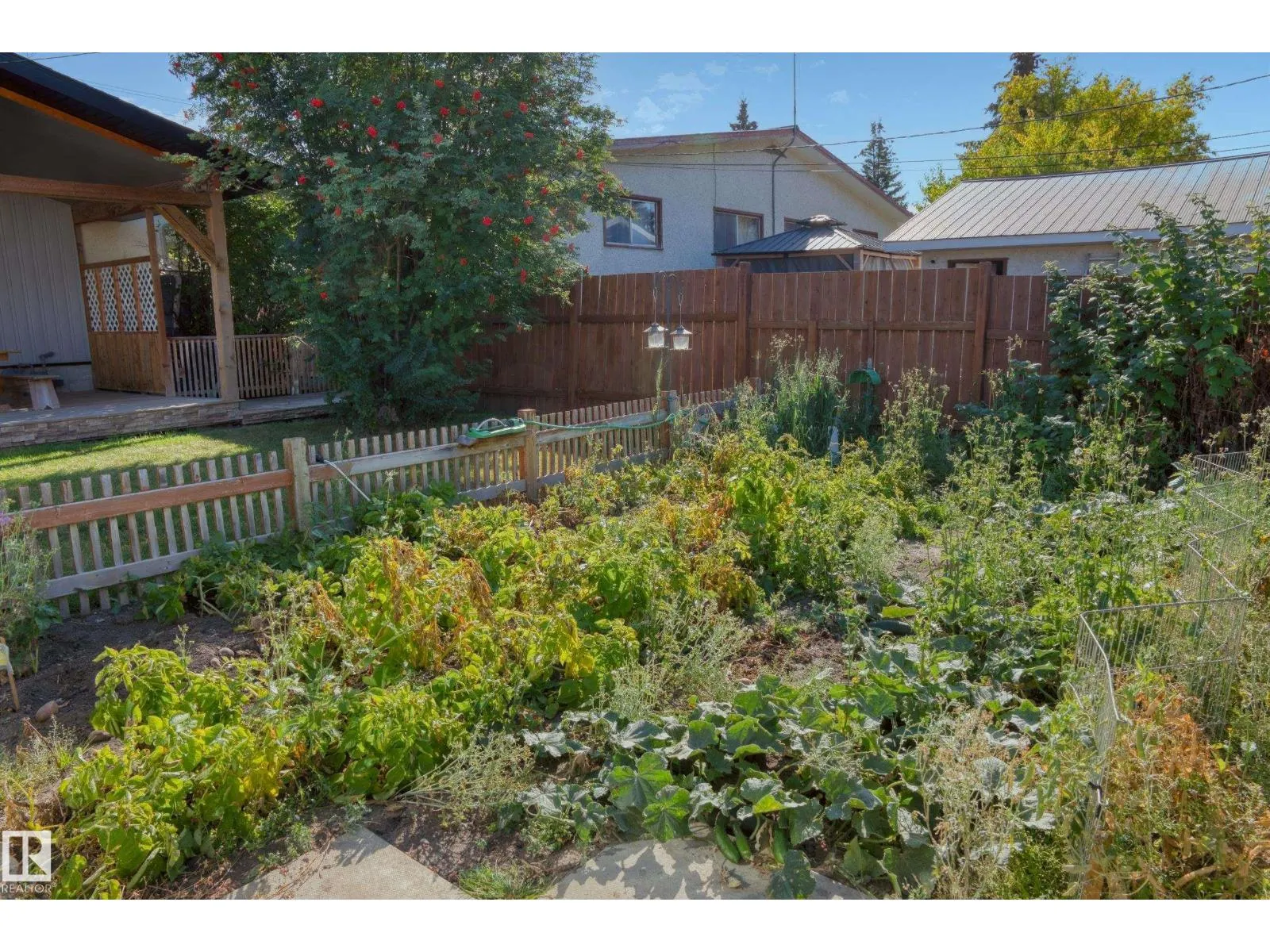 5226 43 ST
