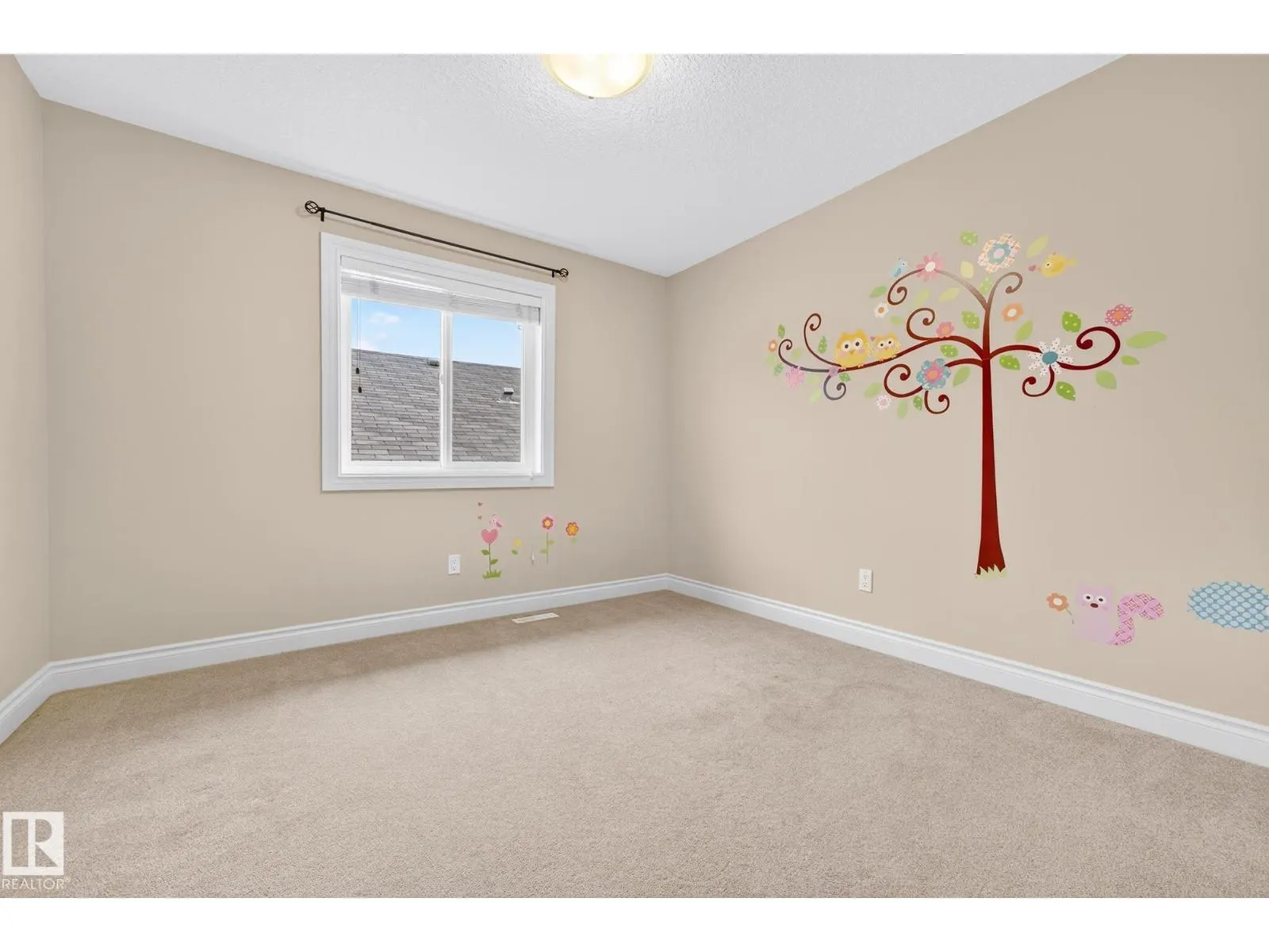 5609 RUE EAGLEMONT