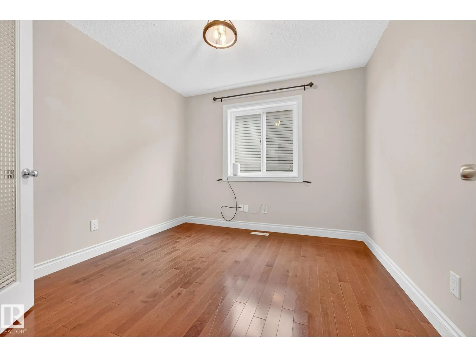 5609 RUE EAGLEMONT