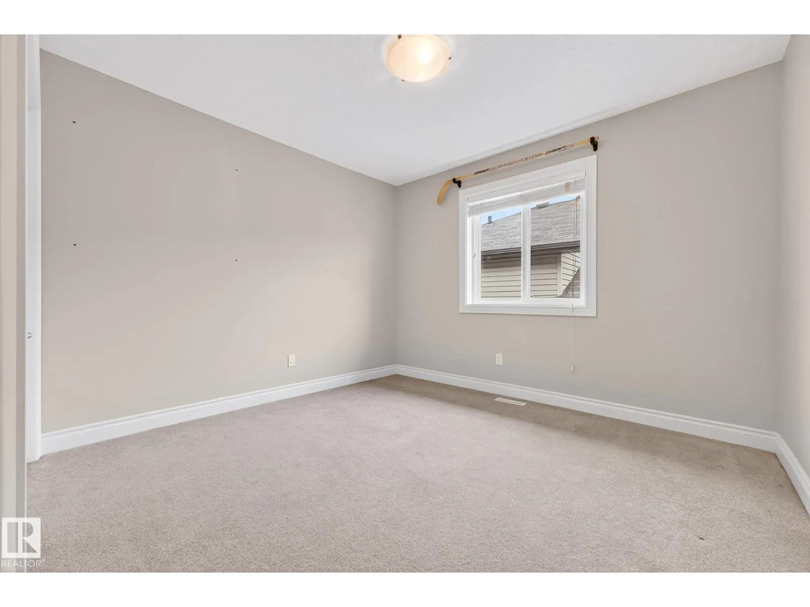 5609 RUE EAGLEMONT