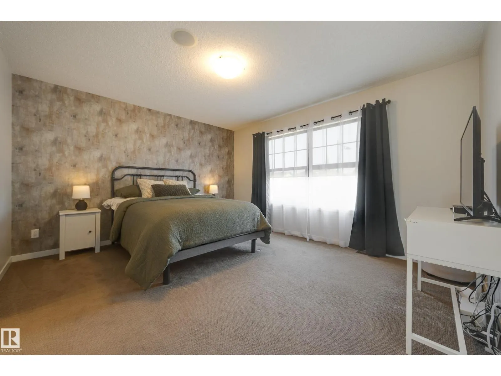 16722 64 ST NW
