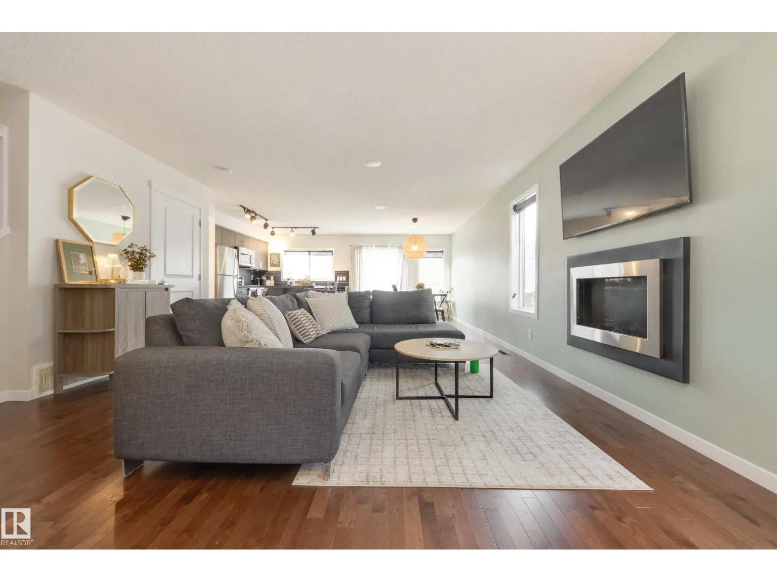 16722 64 ST NW