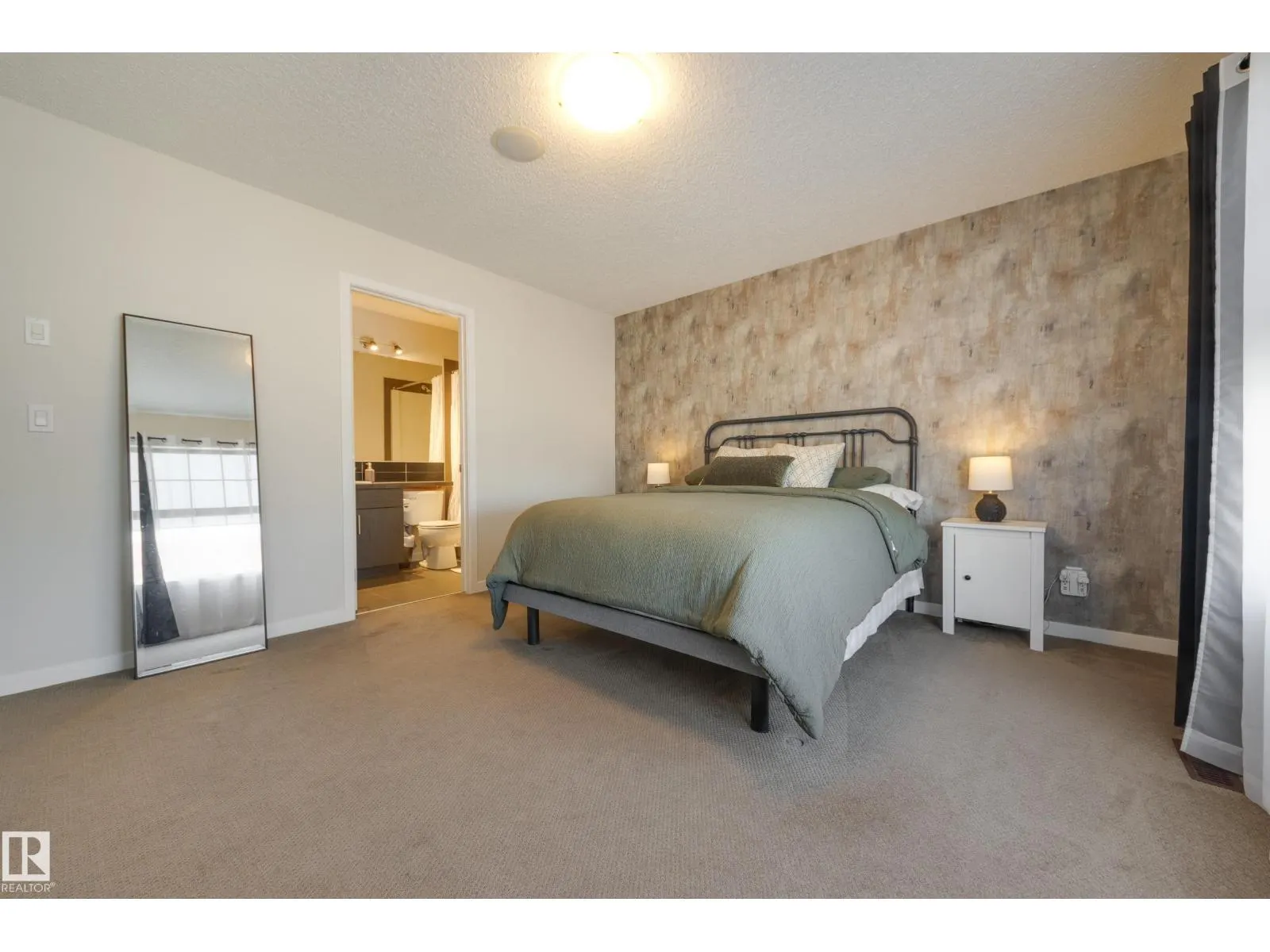 16722 64 ST NW