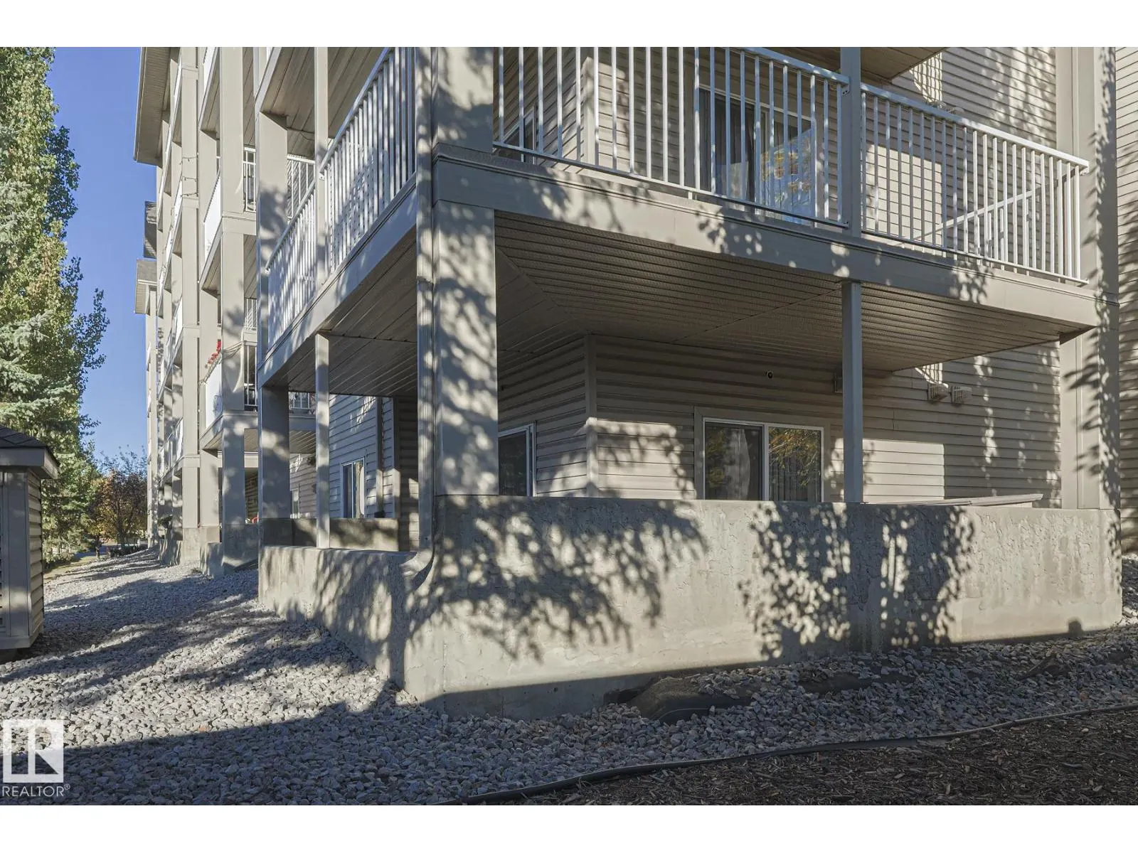 #120 7511 171 ST NW NW