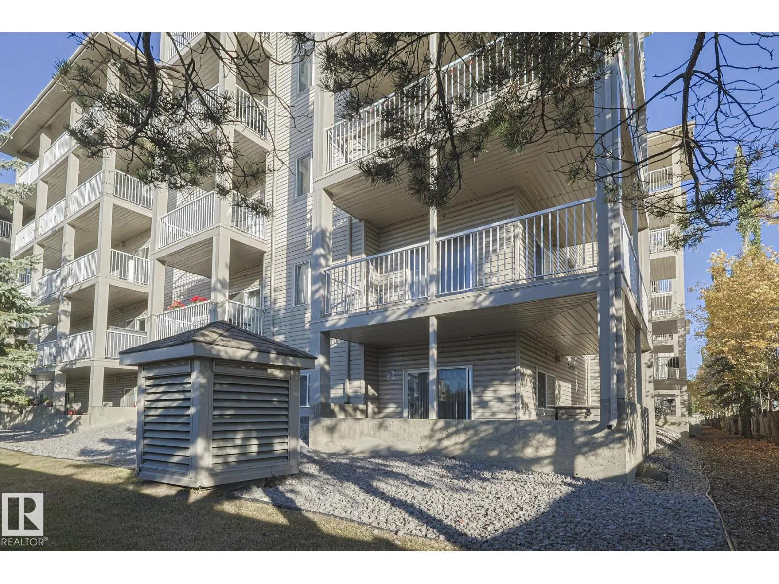 #120 7511 171 ST NW NW