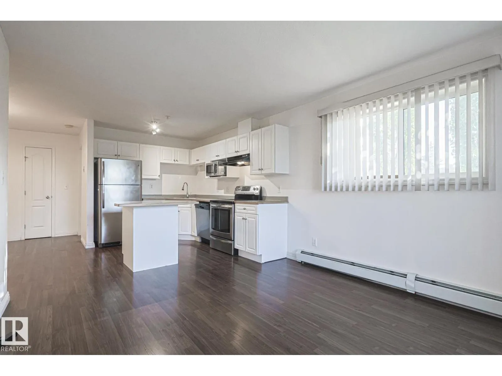 #120 7511 171 ST NW NW