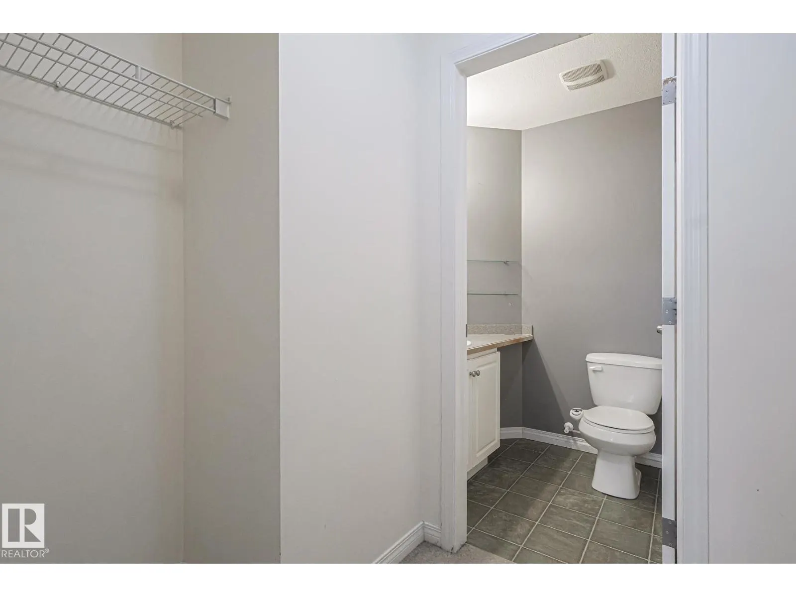 #120 7511 171 ST NW NW