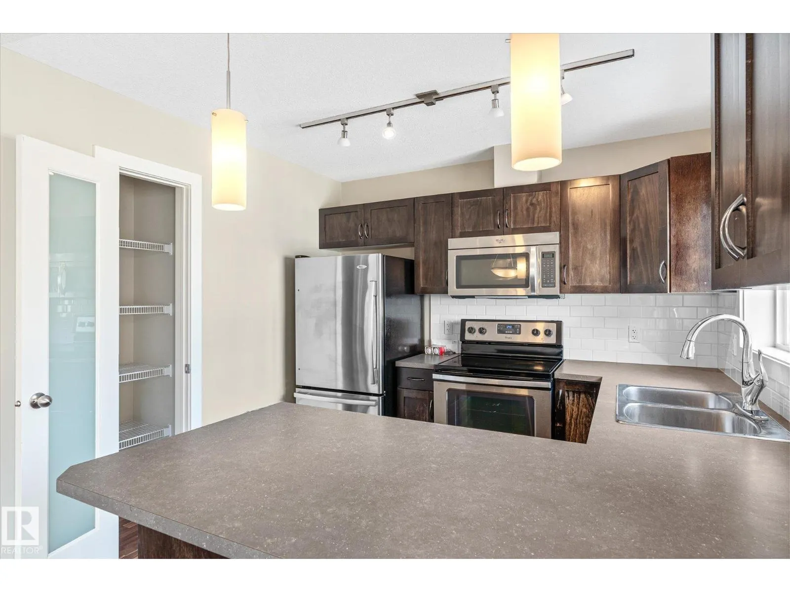 #24 7289 SOUTH TERWILLEGAR DR NW
