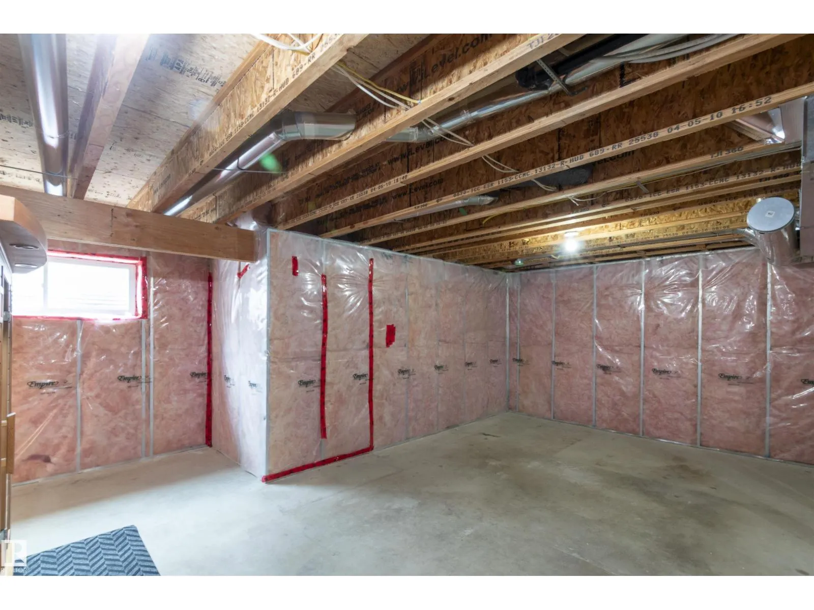 21323 58 AV NW