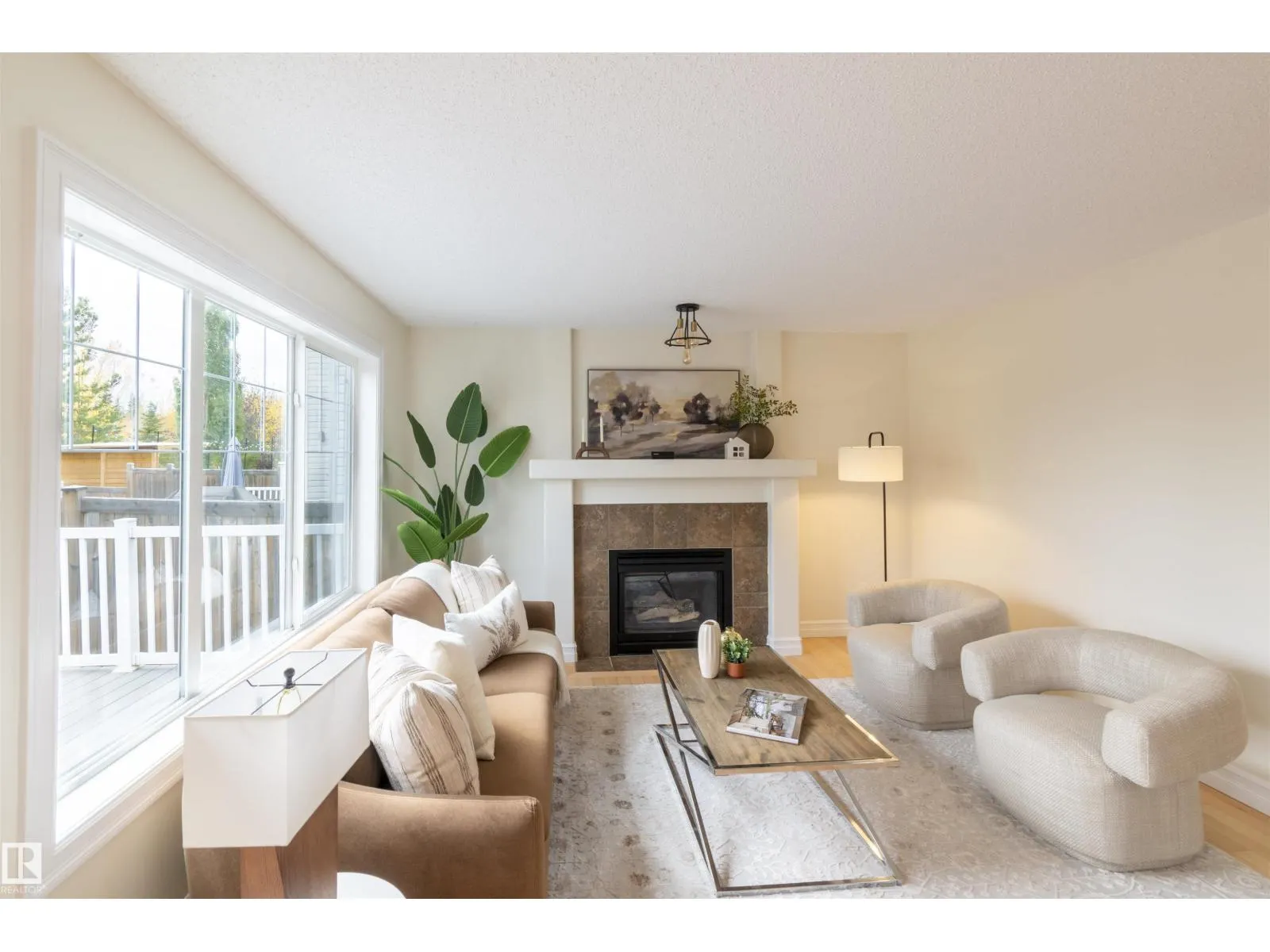 21323 58 AV NW