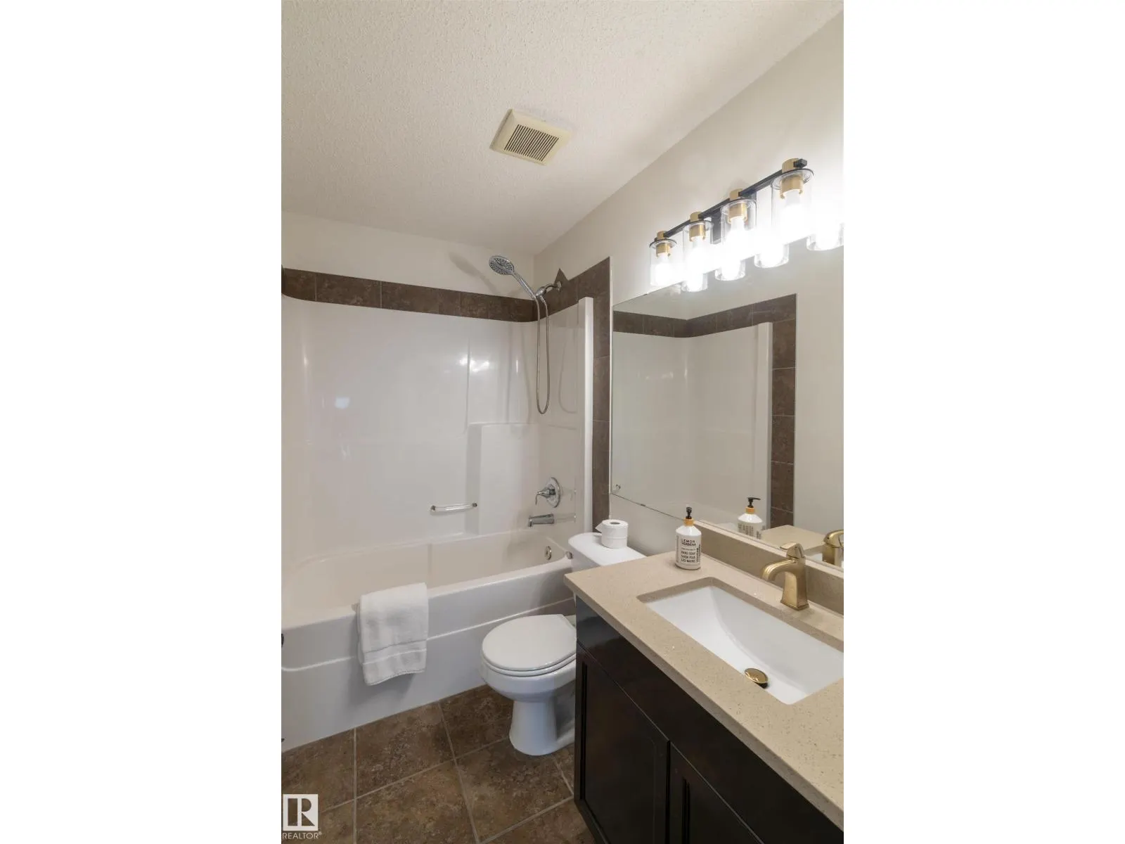 21323 58 AV NW