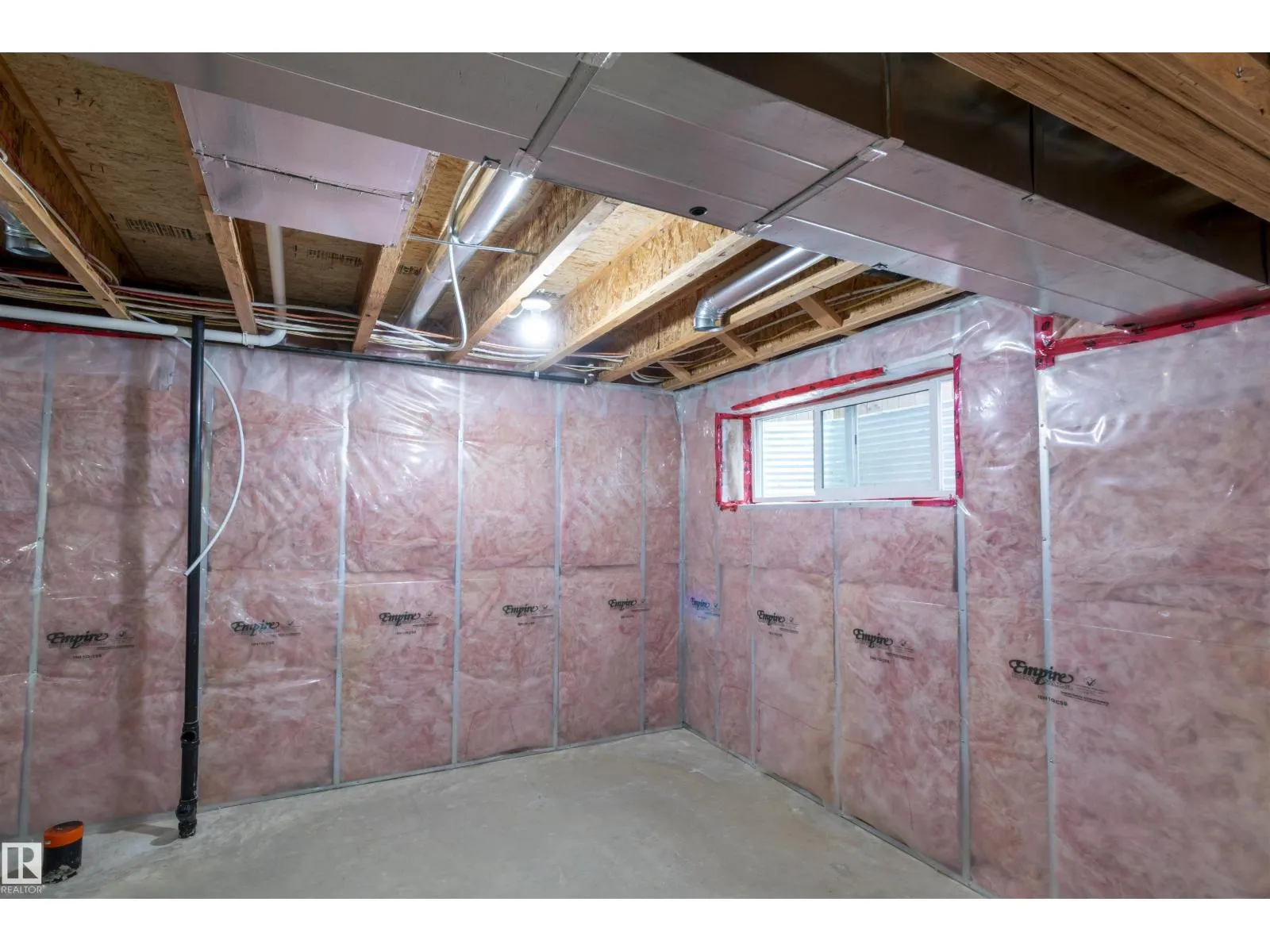 21323 58 AV NW
