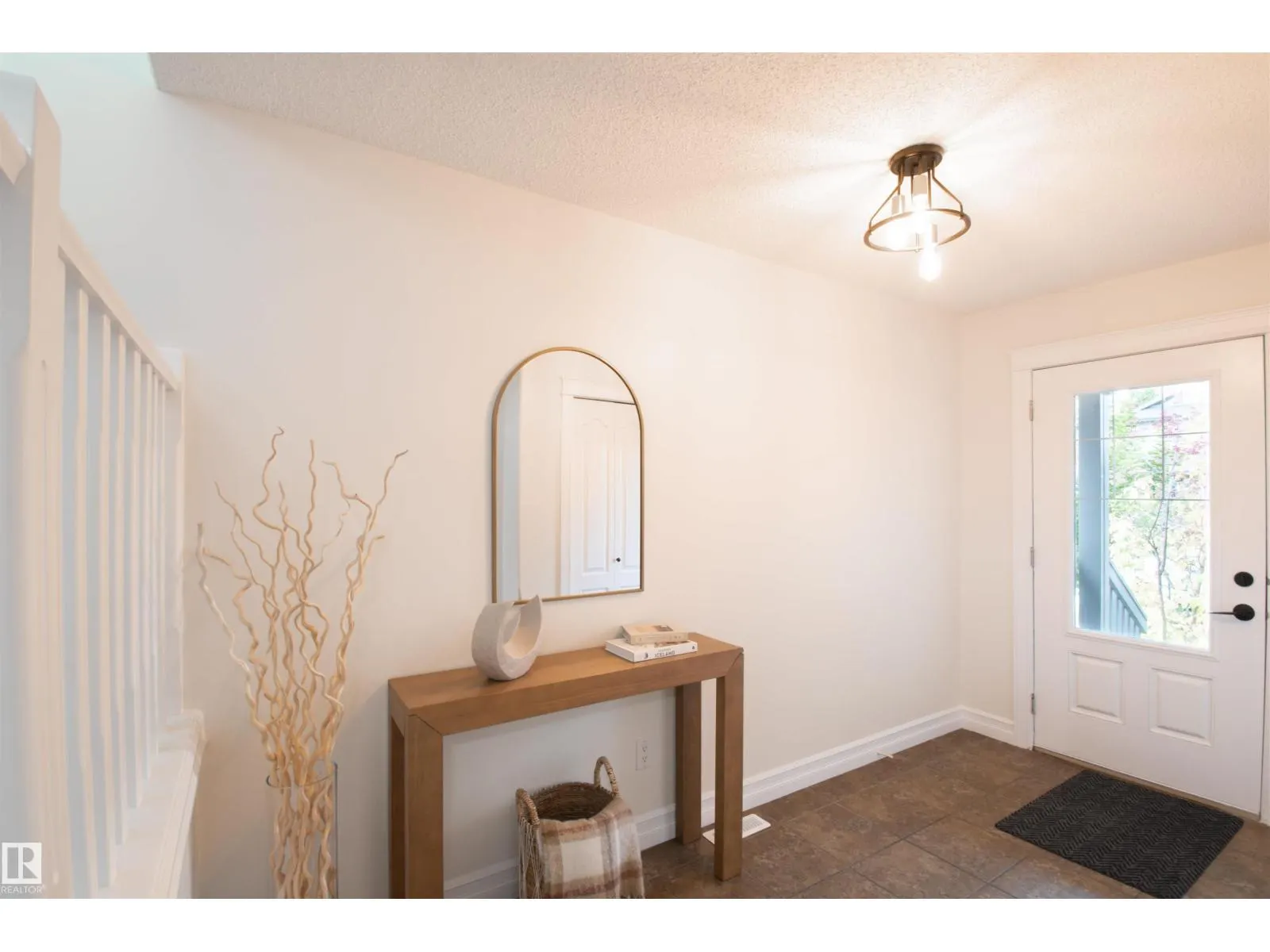 21323 58 AV NW