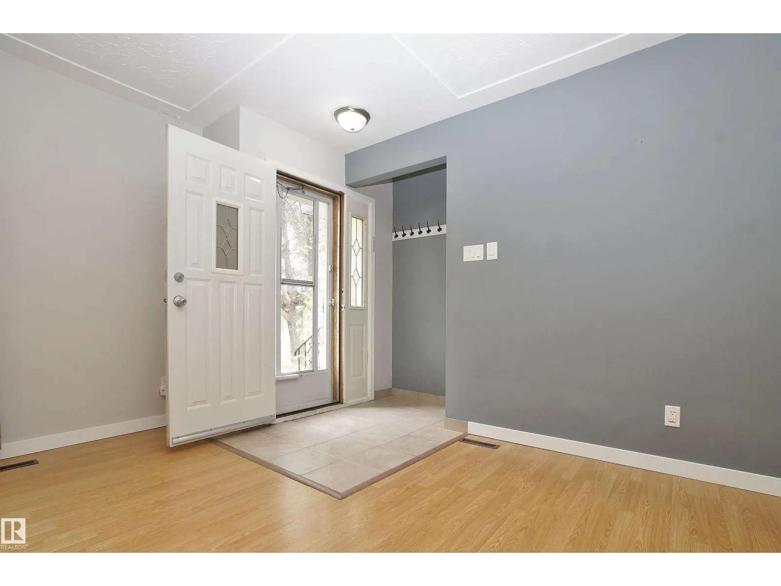 12415 80 ST NW