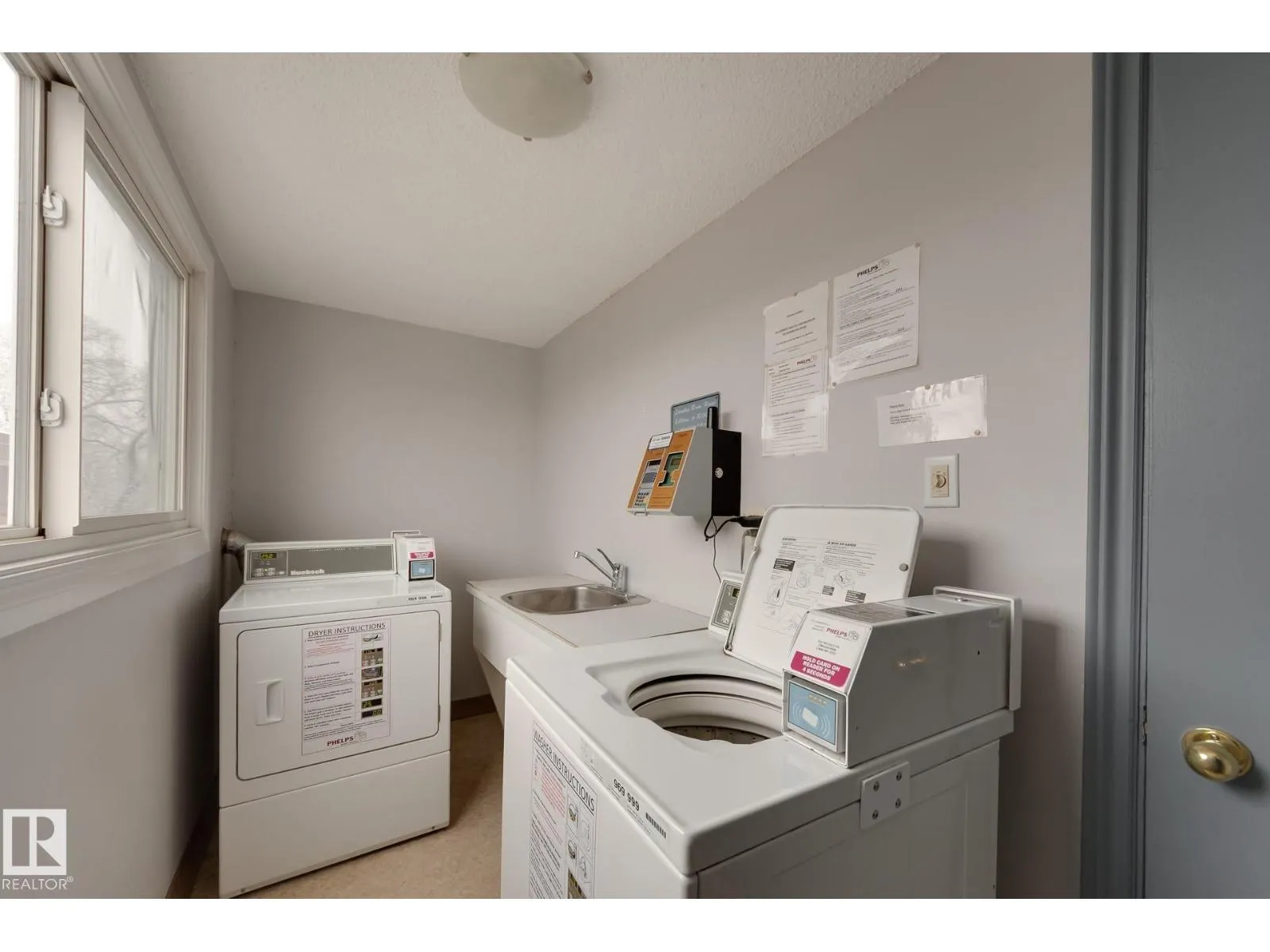#11 10324 119 ST NW