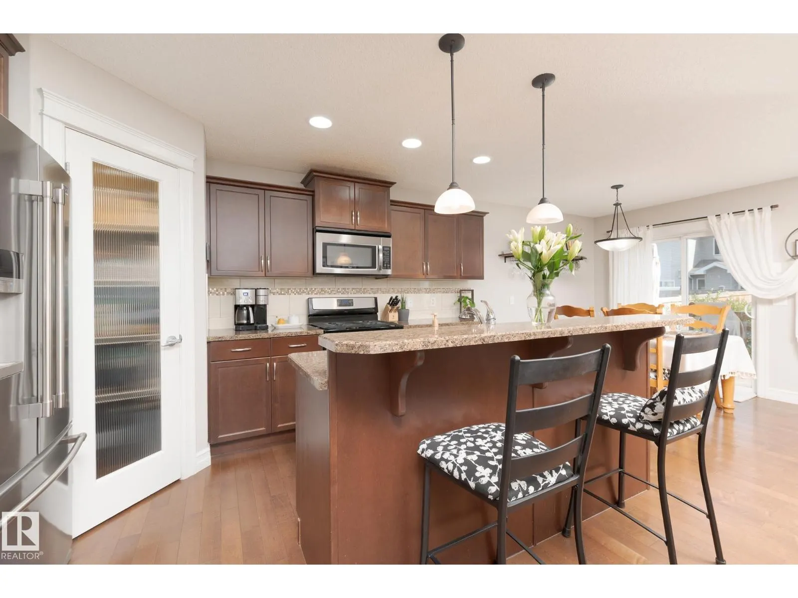 3013 16A AV NW