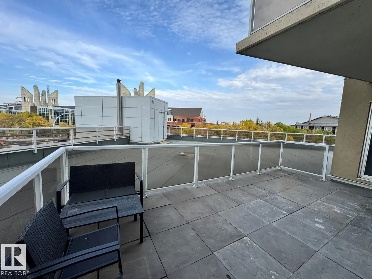 #307 10388 105 ST NW