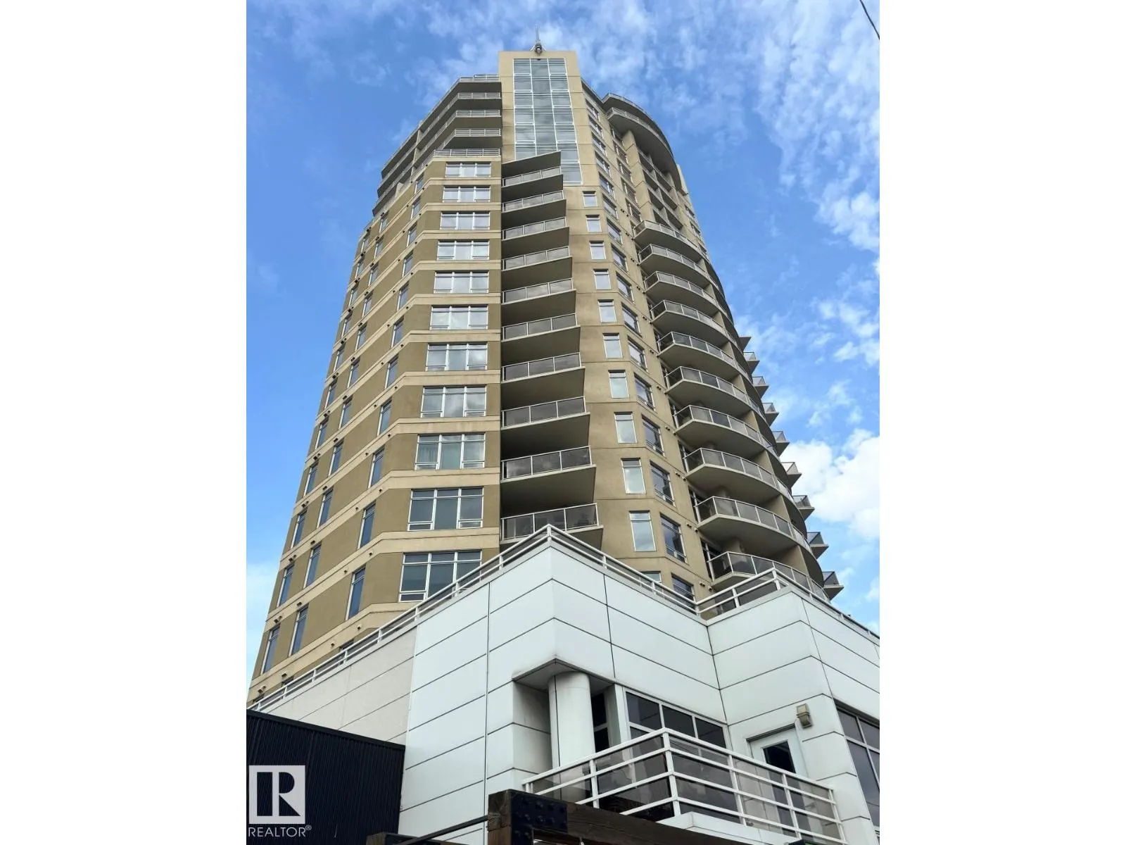 #307 10388 105 ST NW