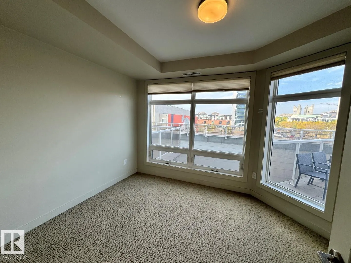 #307 10388 105 ST NW