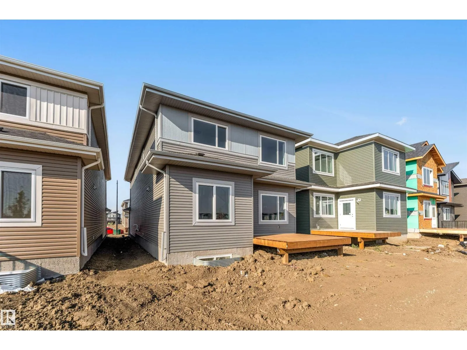 96 ELDRIDGE POINT
