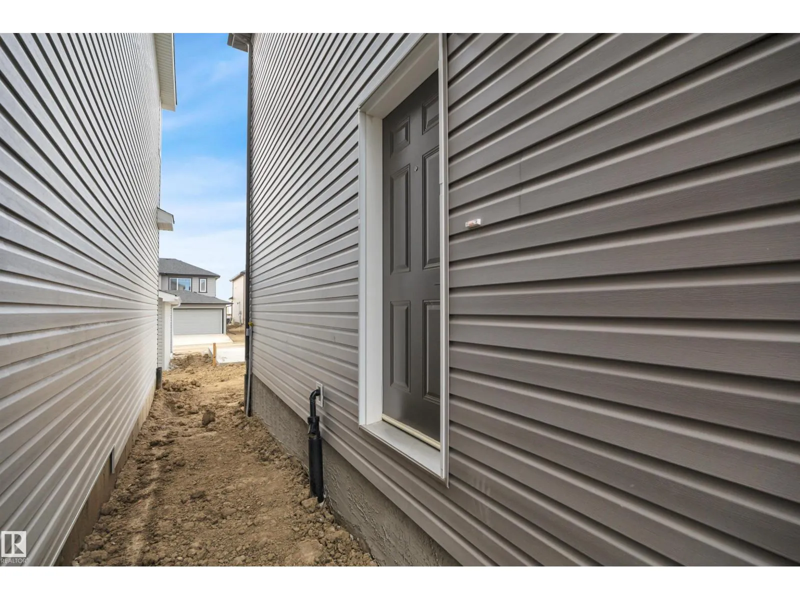 203 Wattle RD