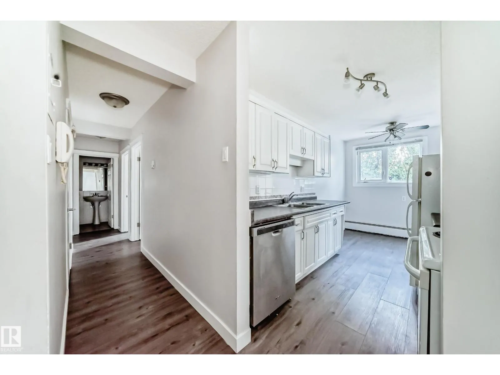 #103 6708 90 AV NW NW