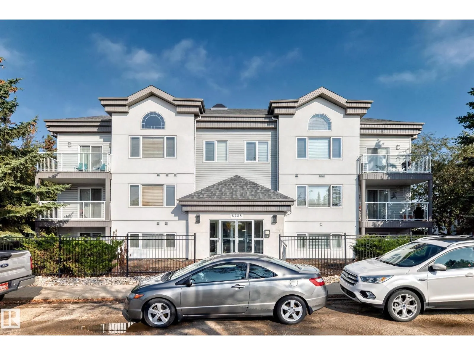 #103 6708 90 AV NW NW