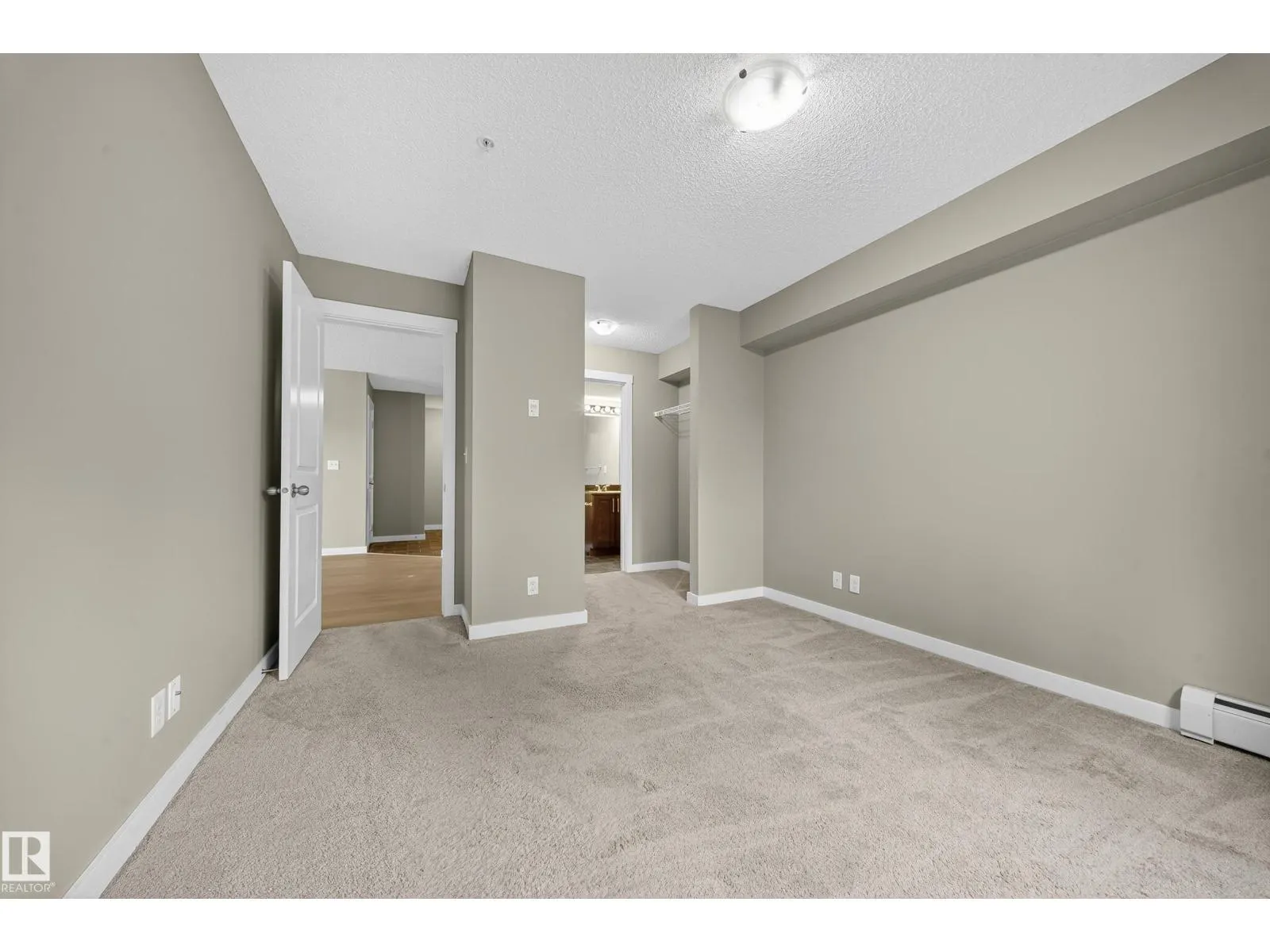 #101 5370 CHAPPELLE RD SW