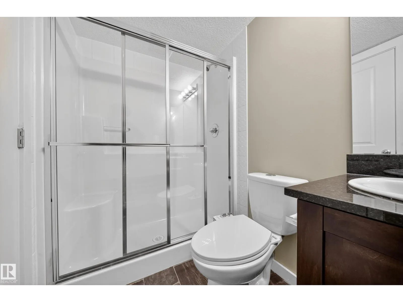#101 5370 CHAPPELLE RD SW