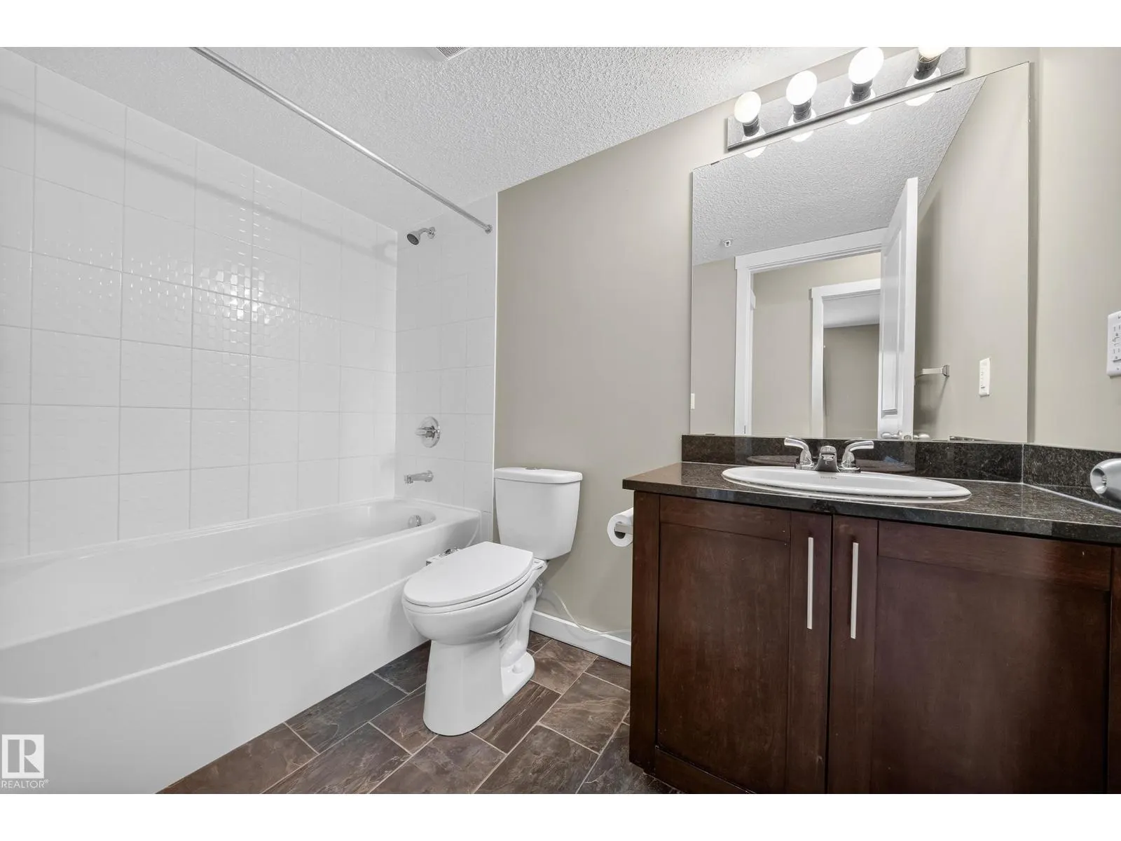 #101 5370 CHAPPELLE RD SW