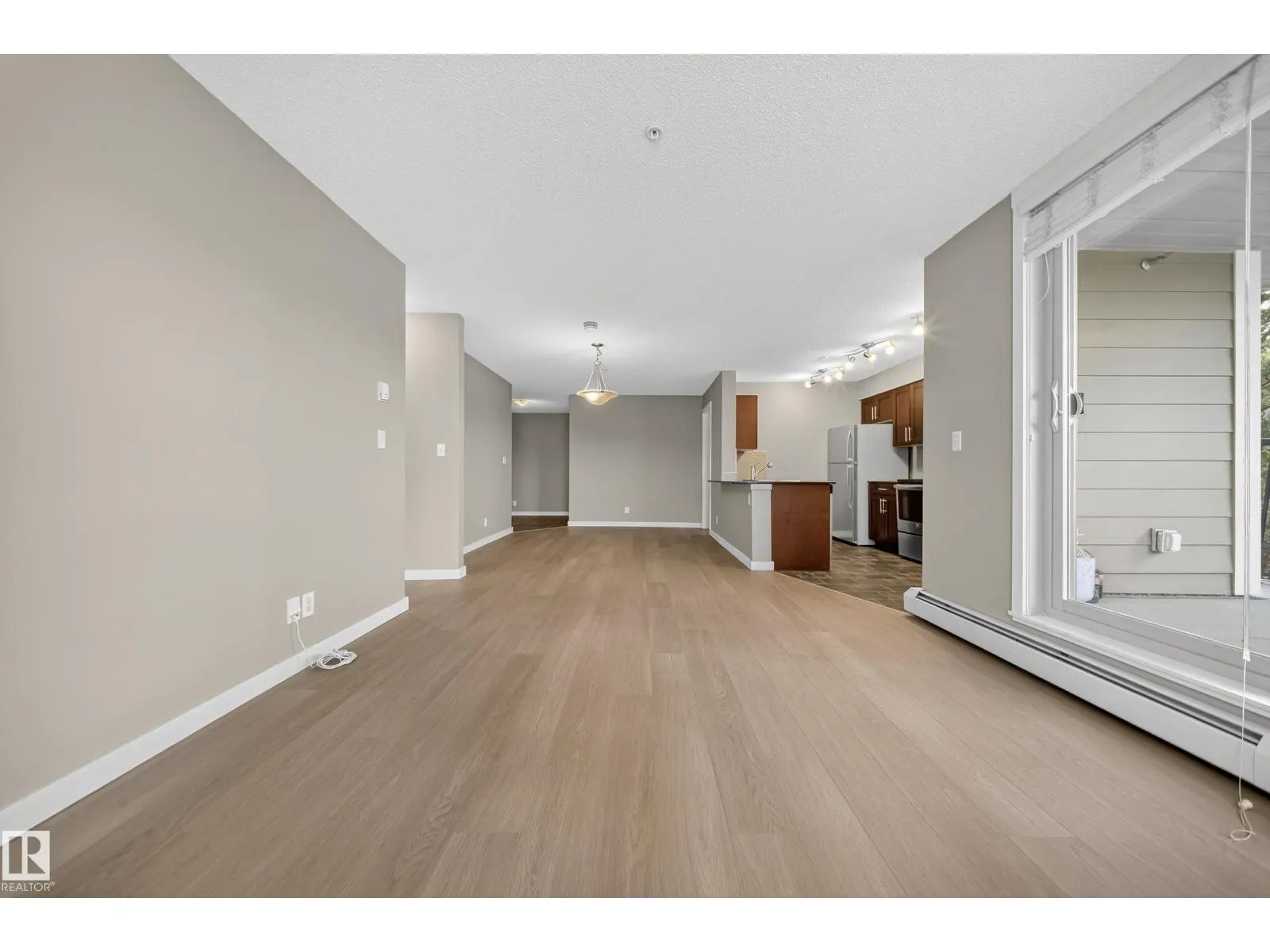 #101 5370 CHAPPELLE RD SW