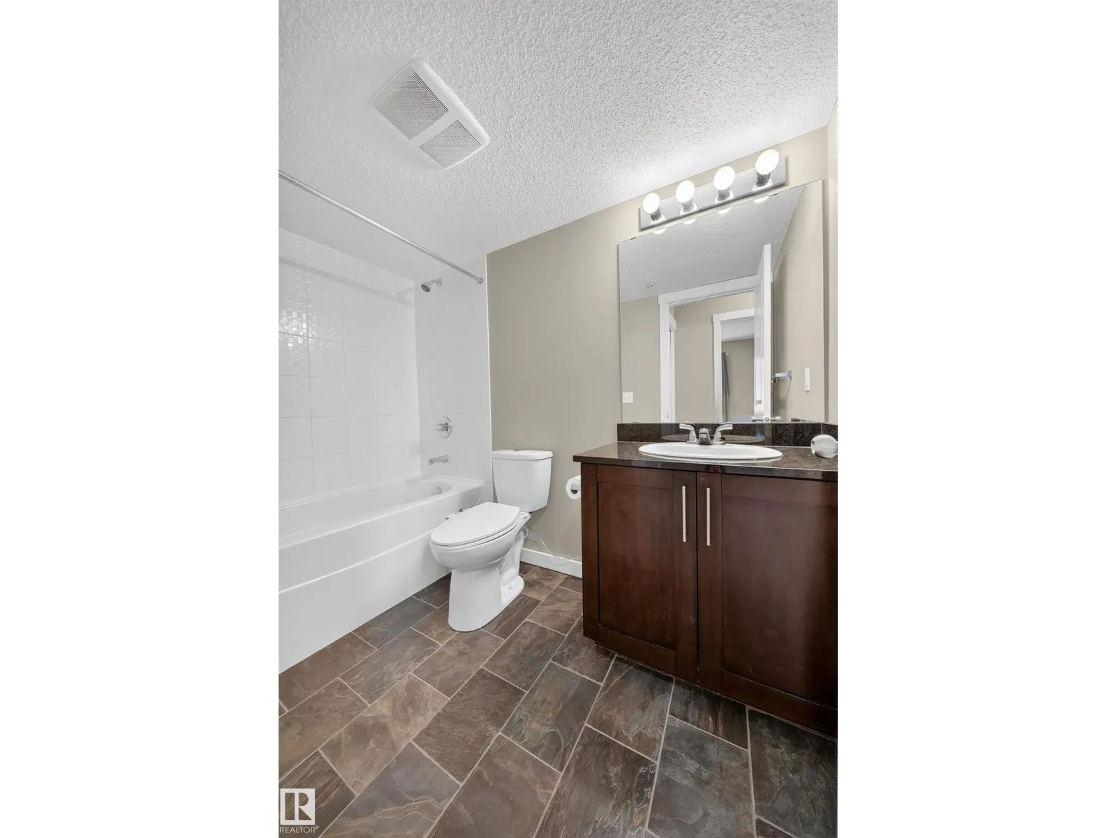#101 5370 CHAPPELLE RD SW