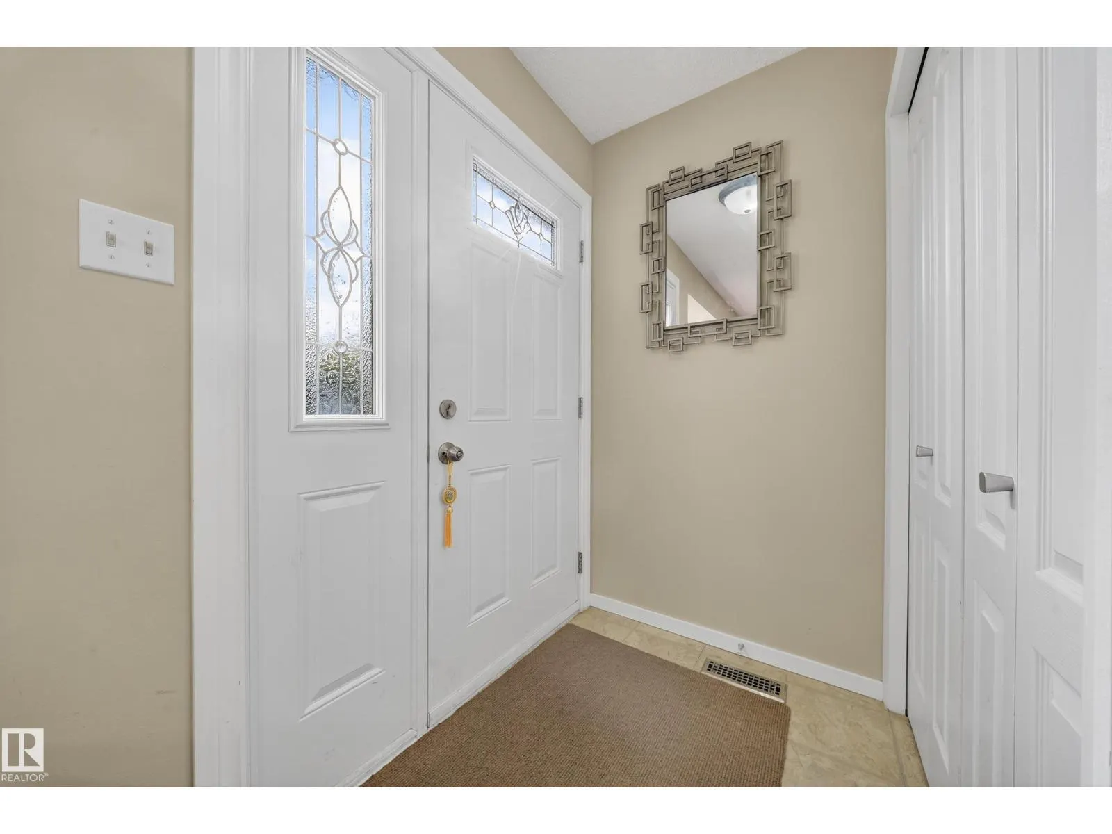 1553 LAKEWOOD RD W NW