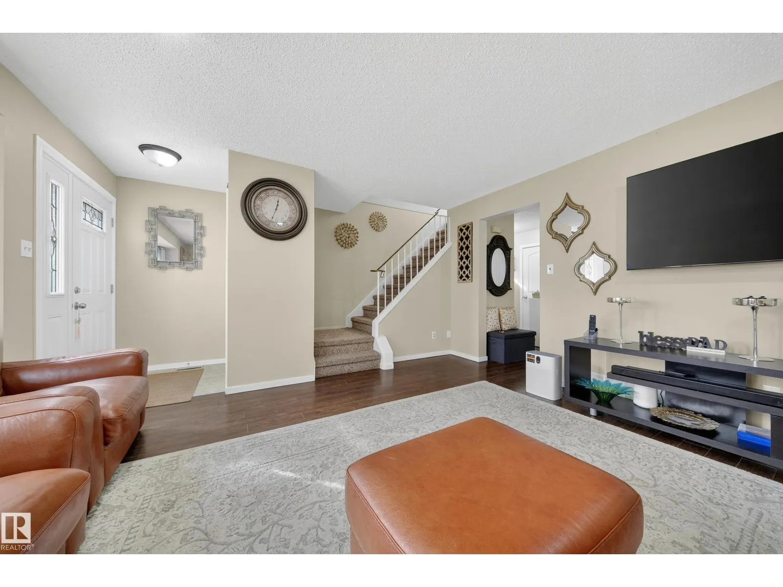 1553 LAKEWOOD RD W NW