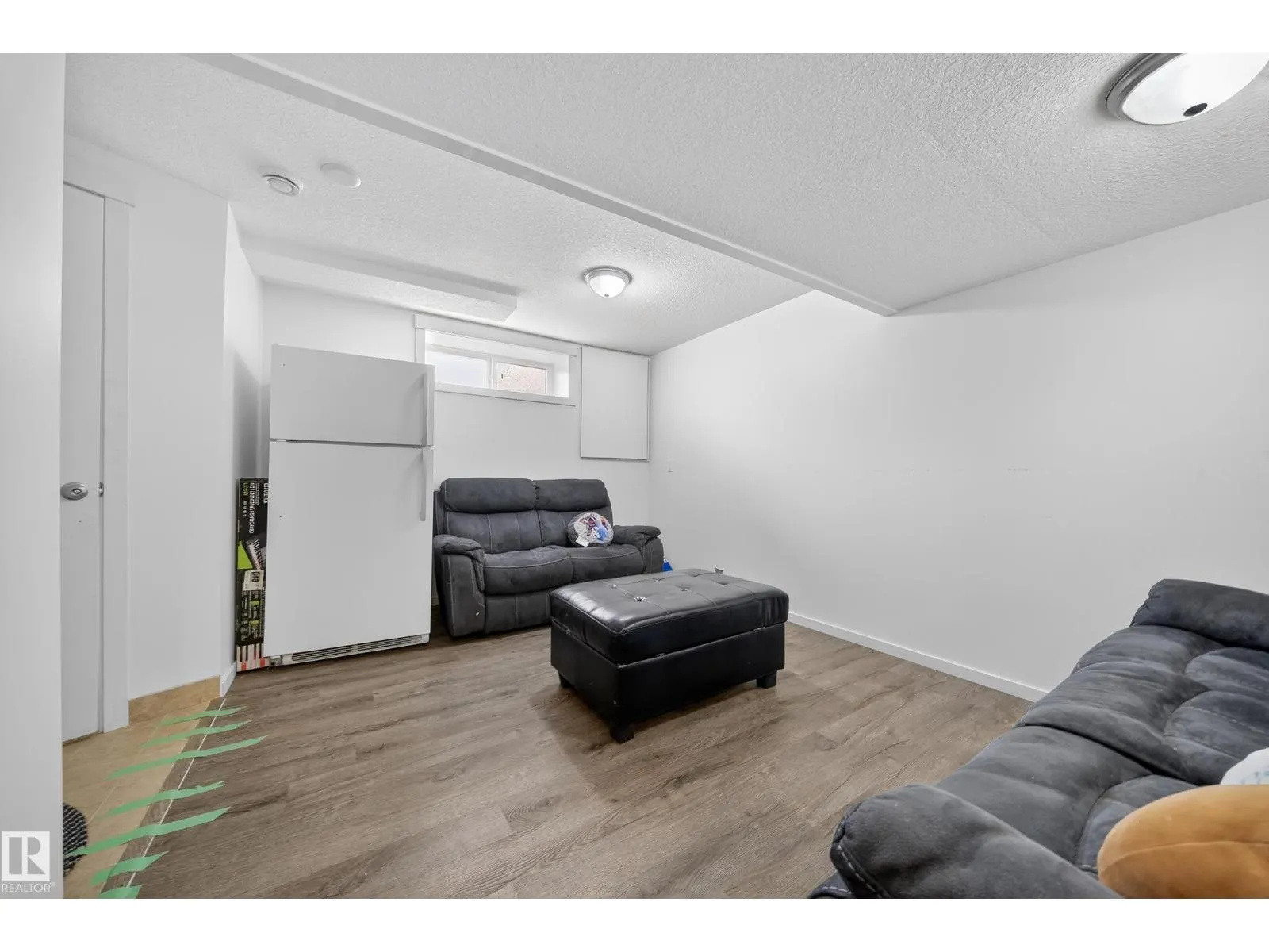1553 LAKEWOOD RD W NW